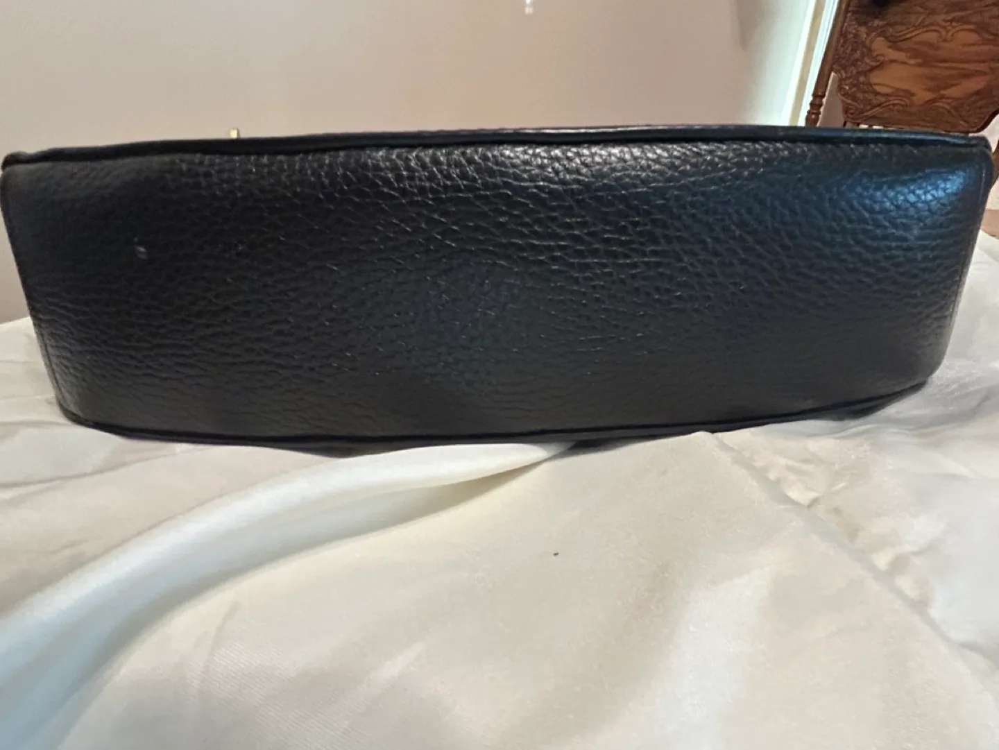 Michael Kors Black Bedford Leather Shoulder Bag image indicator(10)