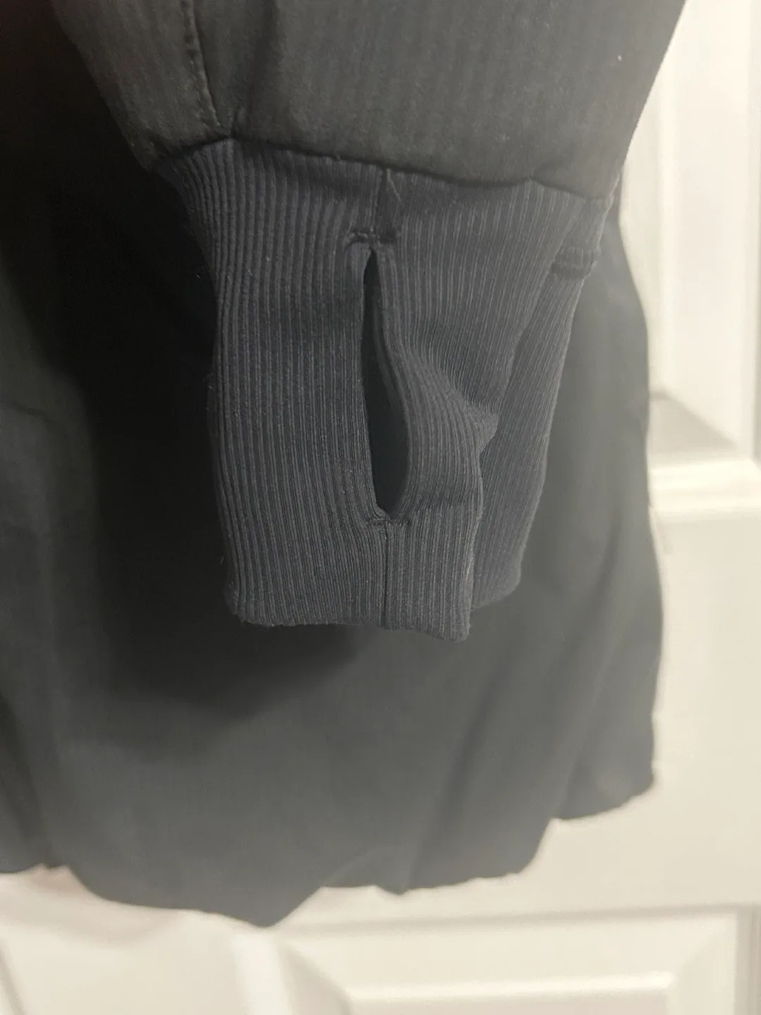 Lululemon Athletica Size 10 Black Jacket image indicator(5)