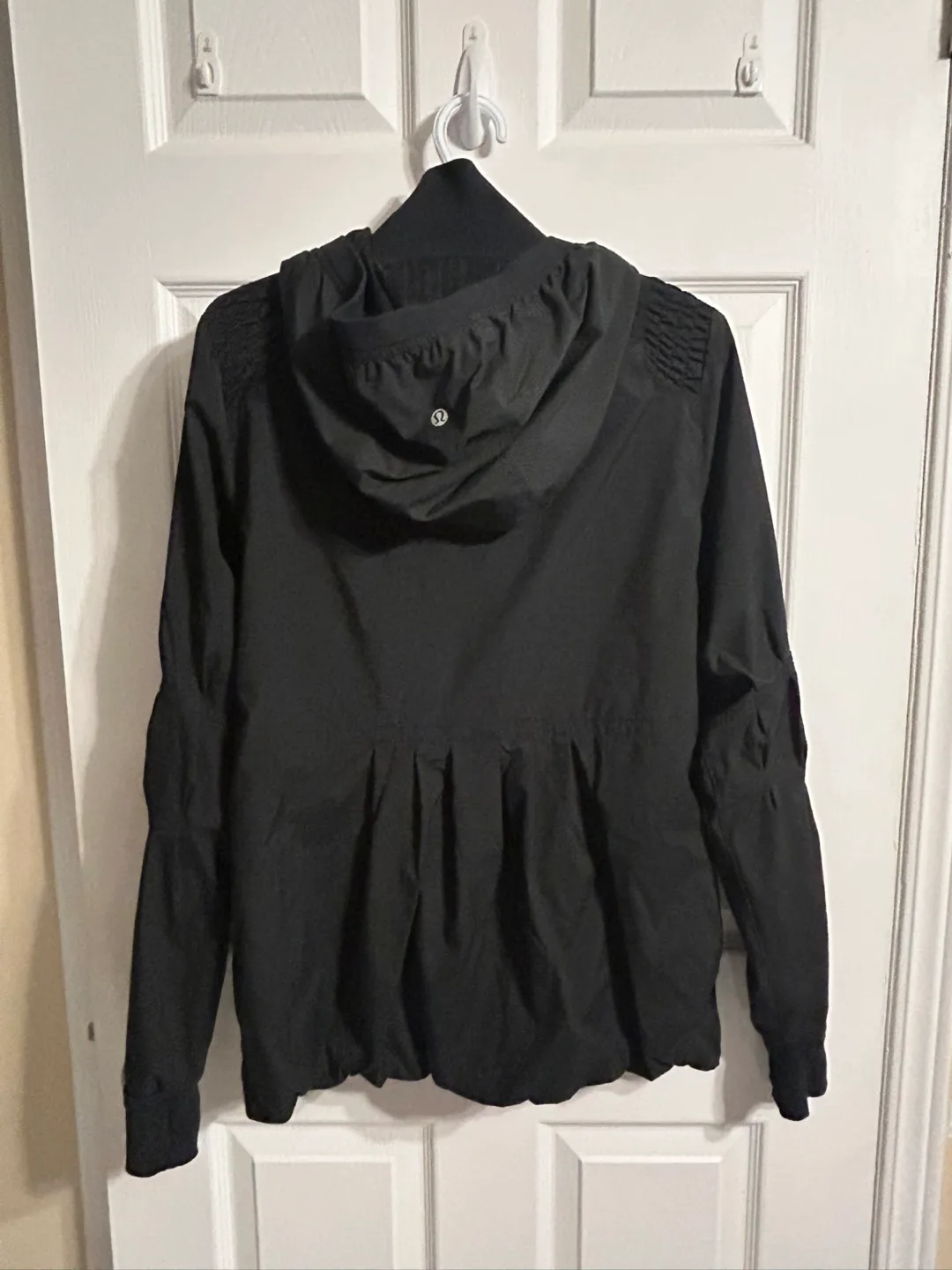 Lululemon Athletica Size 10 Black Jacket image indicator(6)