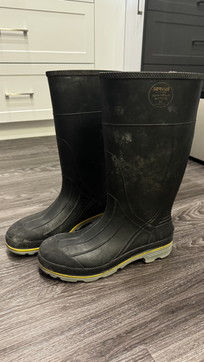 Servus by Honeywell Men's Rubber Work Boots
