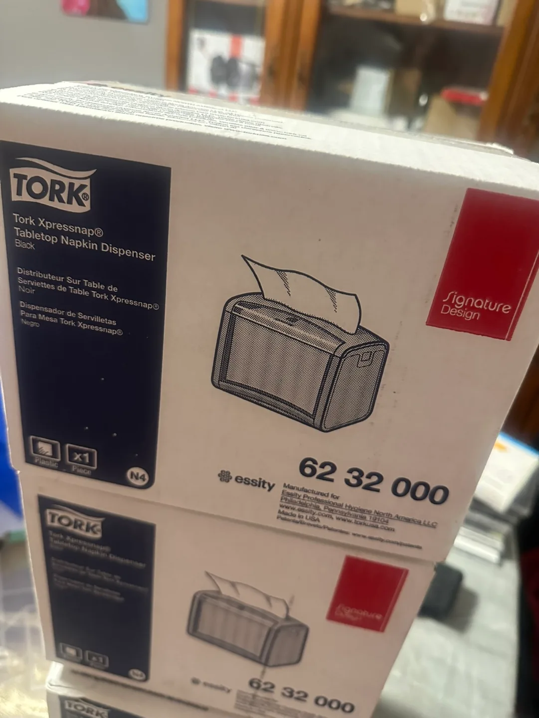 Tork Xpressnap Tabletop Napkin Dispenser - Black (3-pack) image indicator(2)