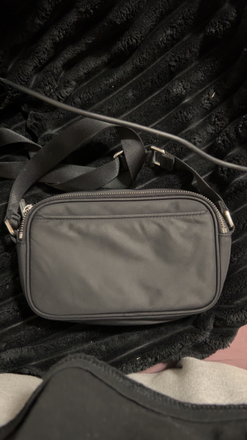 Lululemon Black Crossbody Bag - photo 3