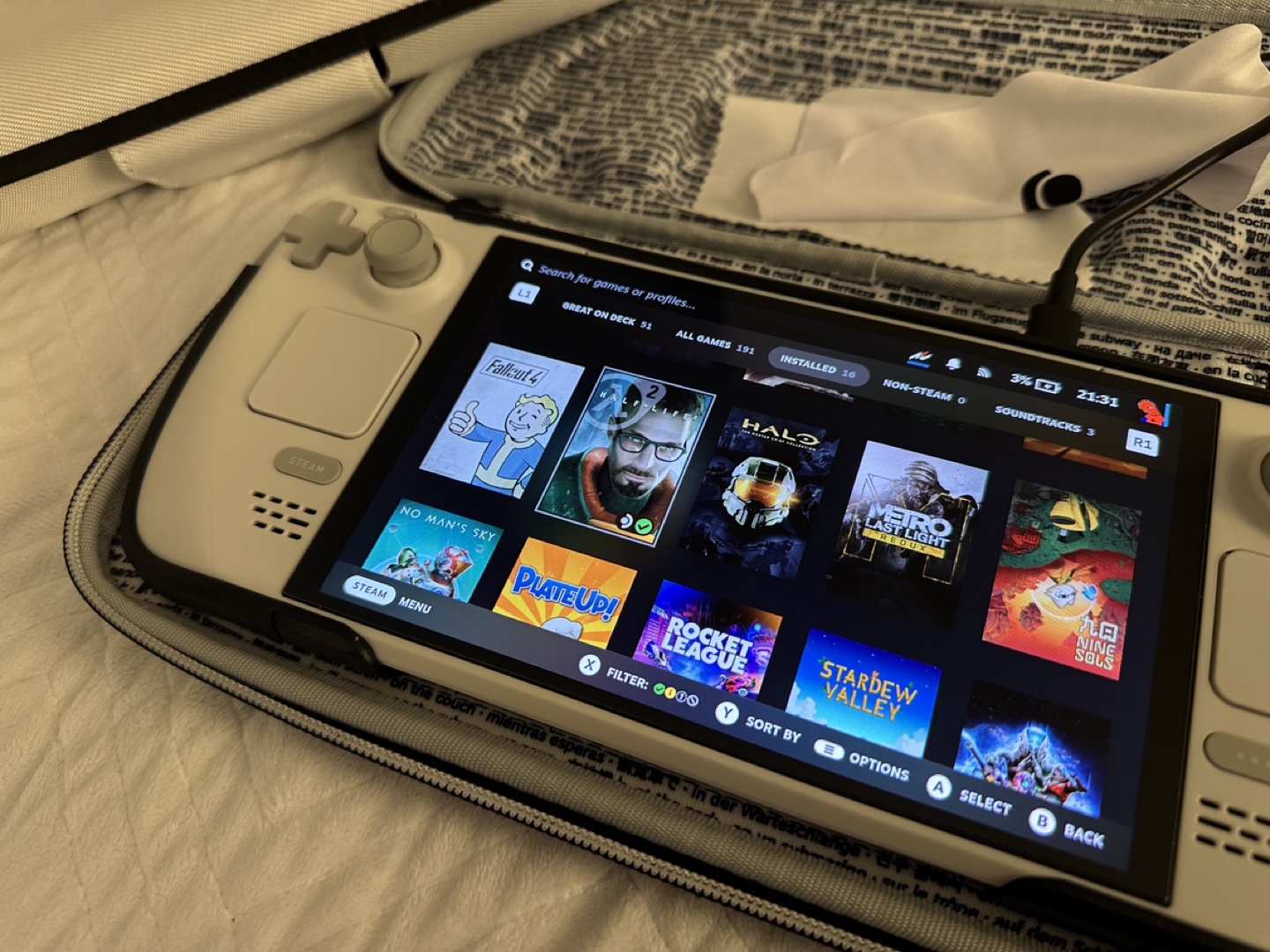 2024 Limited Edition White Steam Deck (OLED 1TB) - photo 2
