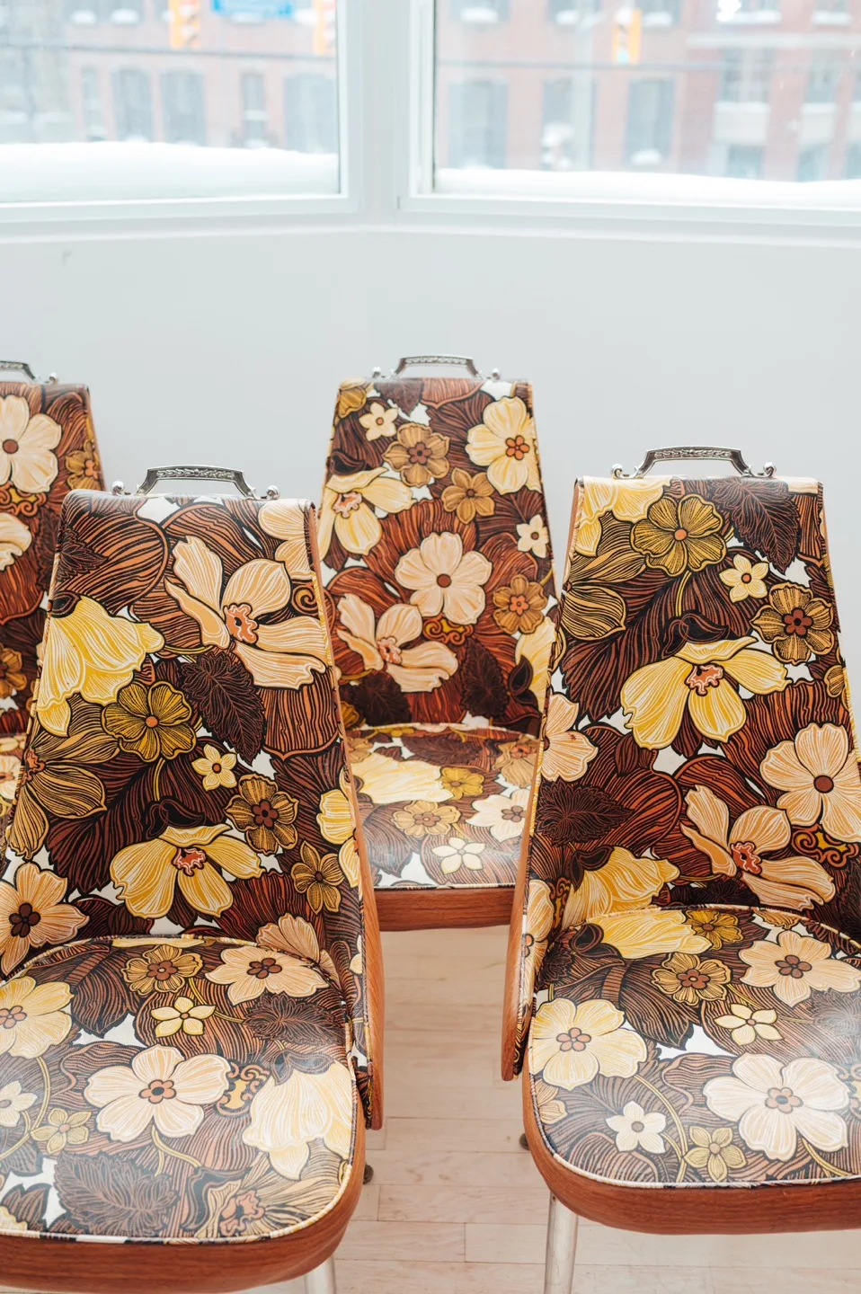 Retro Floral Vintage Dining Chairs 🤎 Impeccable Condition thumbnail