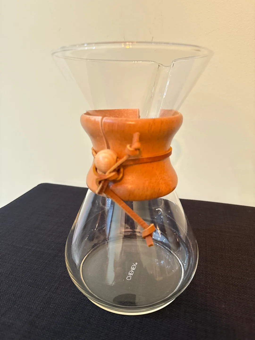 Chemex Coffee Maker - Glass and Wood image indicator(2)
