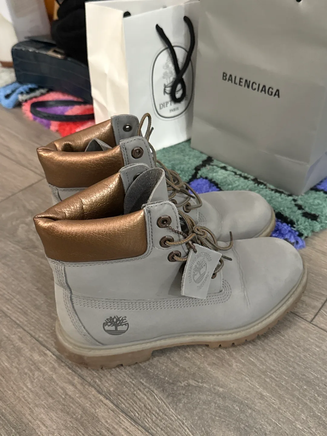 Limited edition: Timberland Women's Grey and Copper Boots image indicator(2)