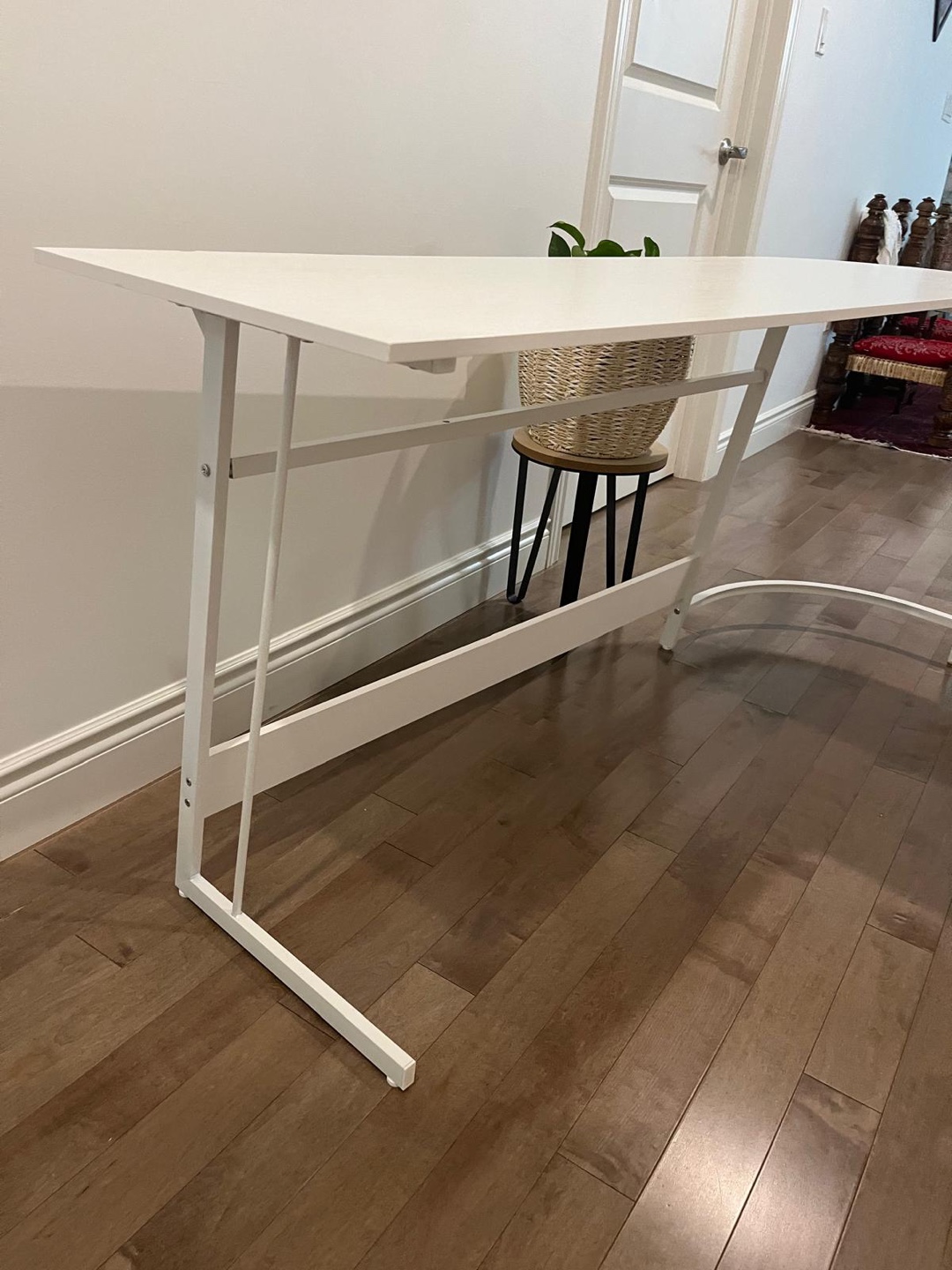 White L-Shaped Computer Desk - photo 4