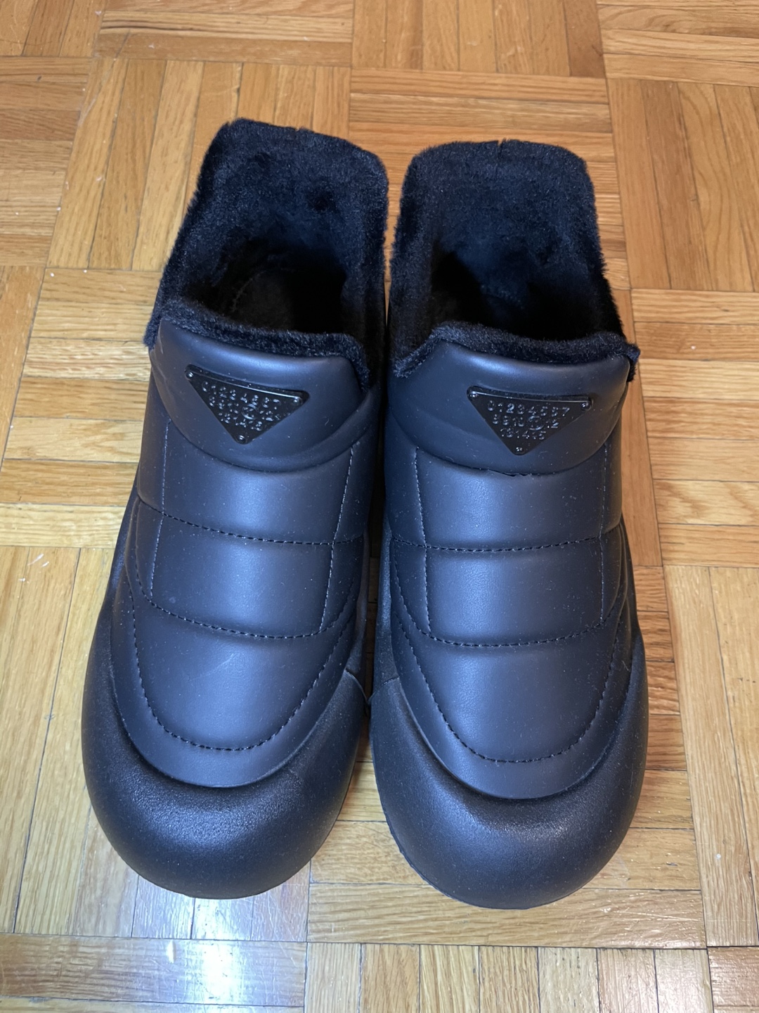 Black quilted winter boots - photo 2