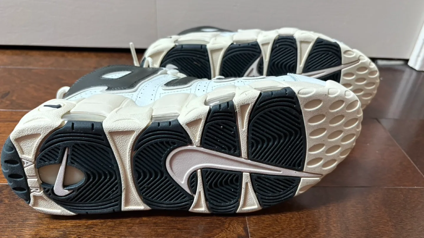 Nike Air More Uptempo 'White/Black' image indicator(4)