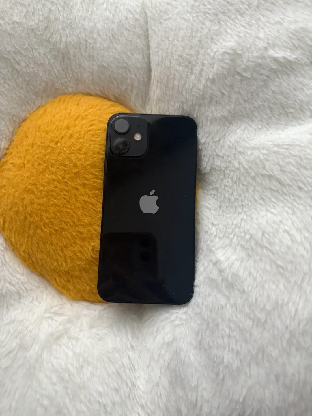 iPhone 12 mini Black - Excellent Condition image indicator(2)