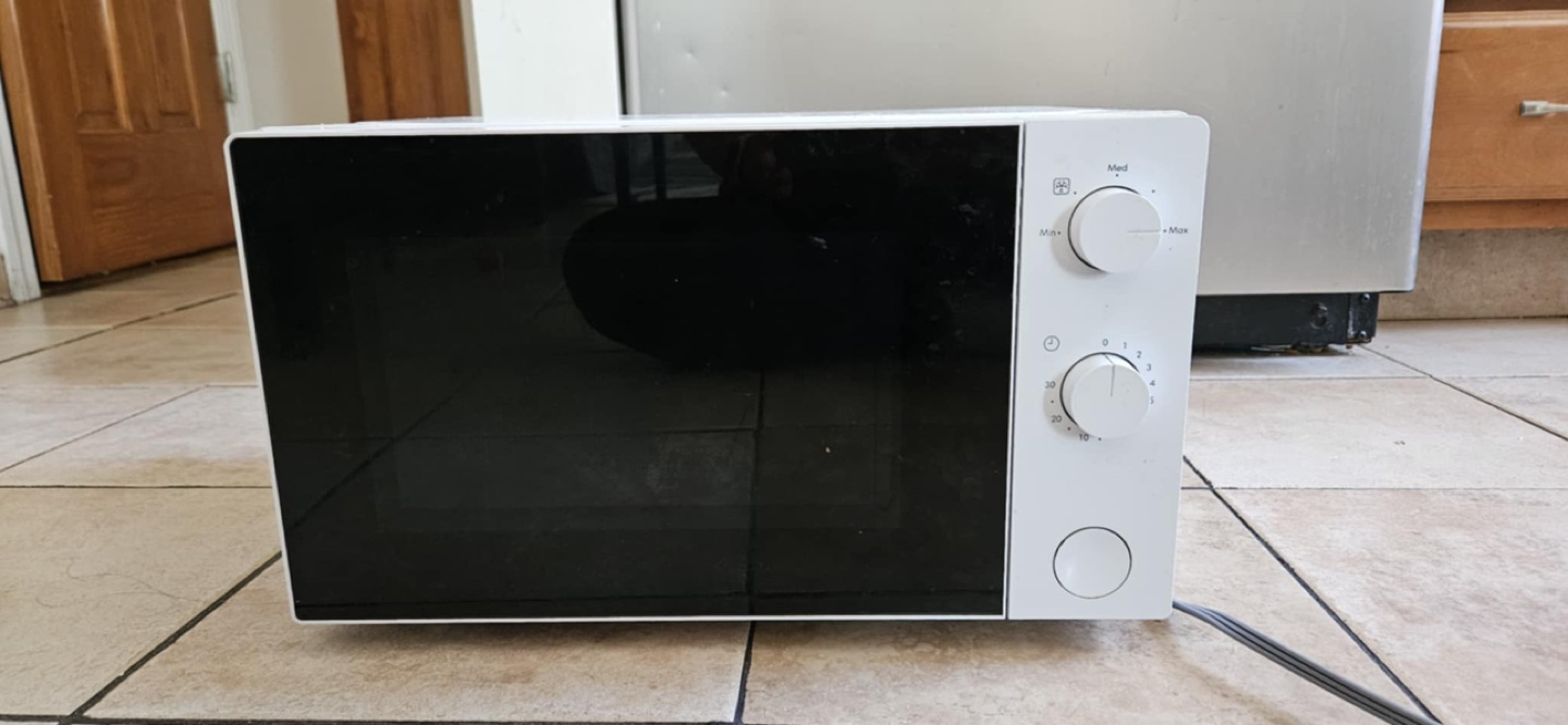 Compact White Microwave - photo 2