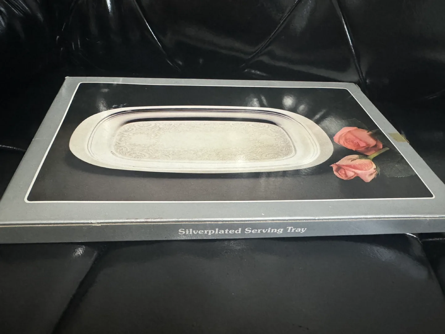 Elegance Silverplated Serving Tray image indicator(2)
