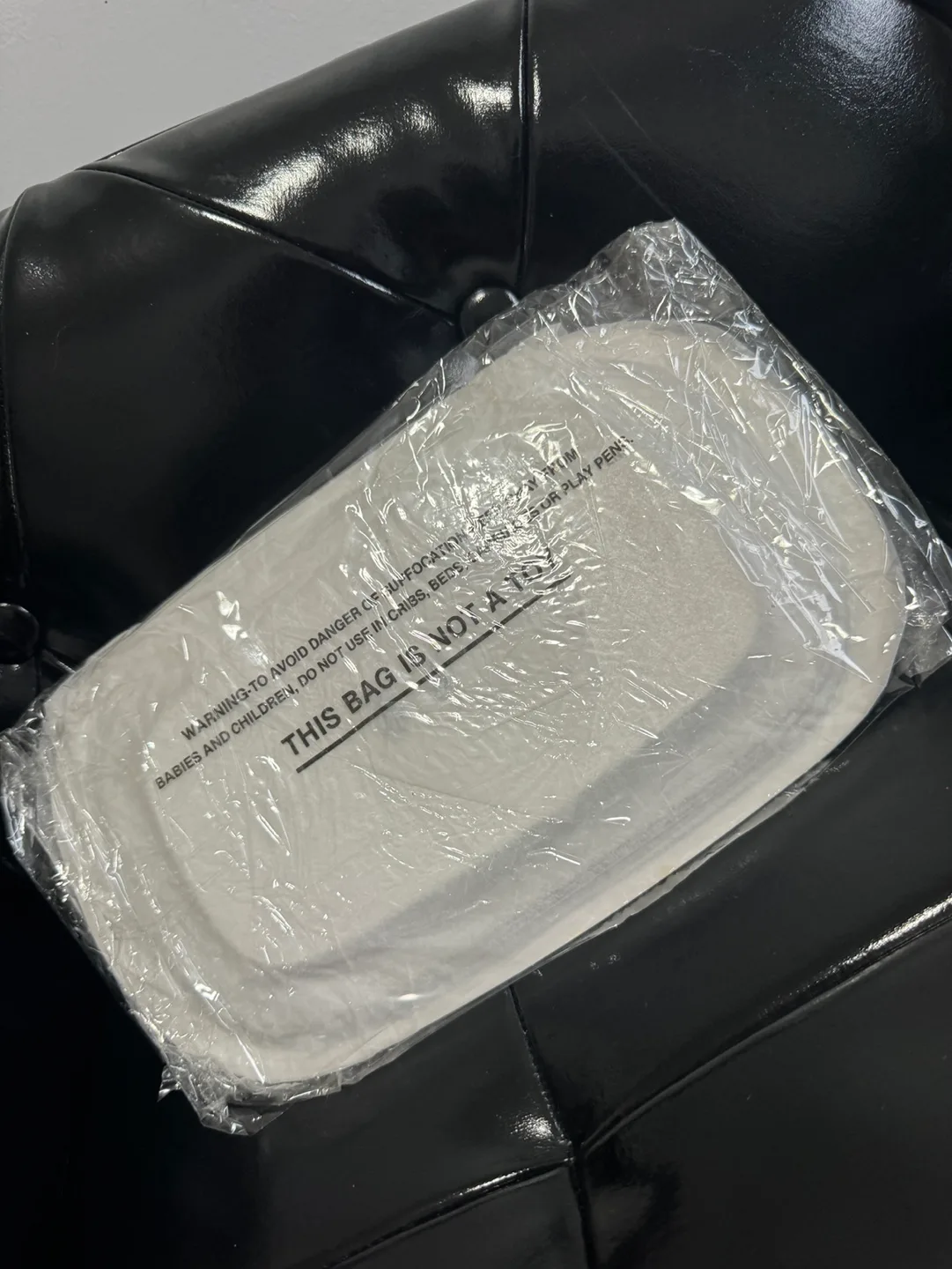 Elegance Silverplated Serving Tray image indicator(5)