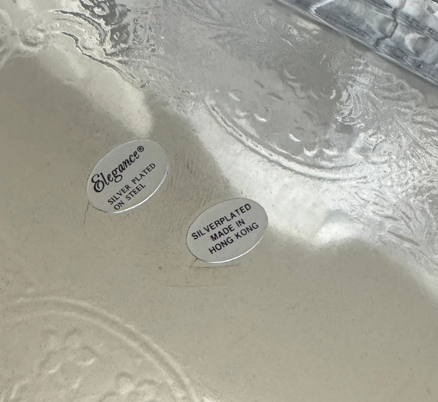 Elegance Silverplated Serving Tray image indicator(4)