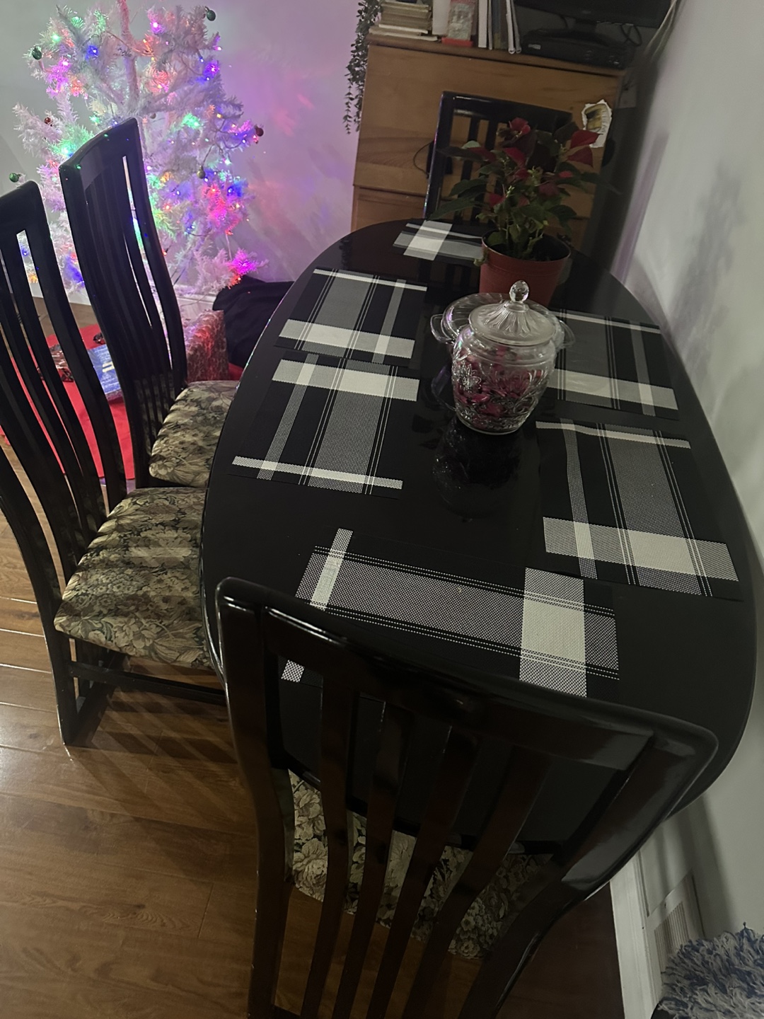 Black 5-Piece Dining Set with Oval Table - photo 2
