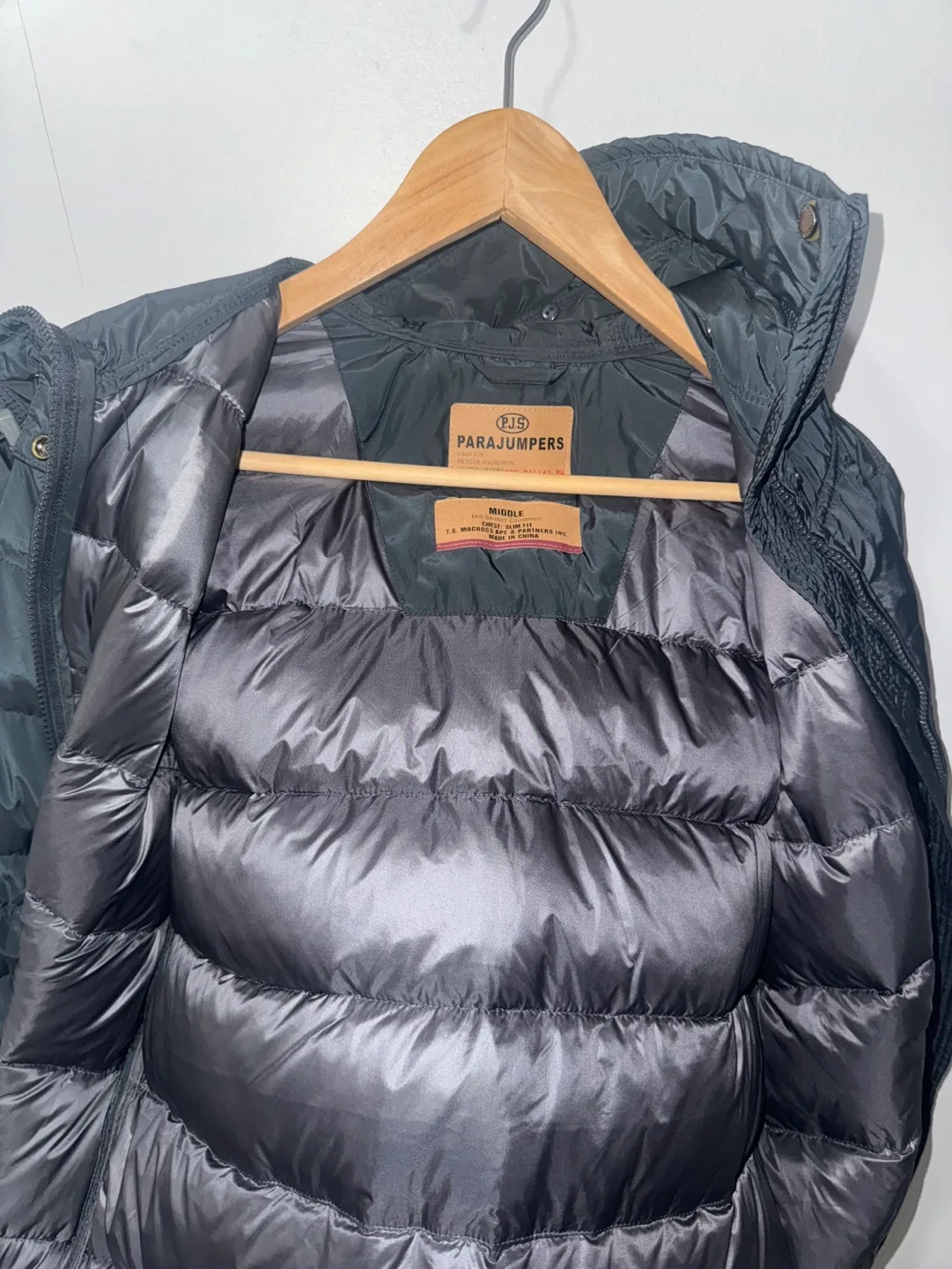 PARAJUMPERS Masterpiece Series Full Zip Hooded Down Parka Jacket image indicator(2)