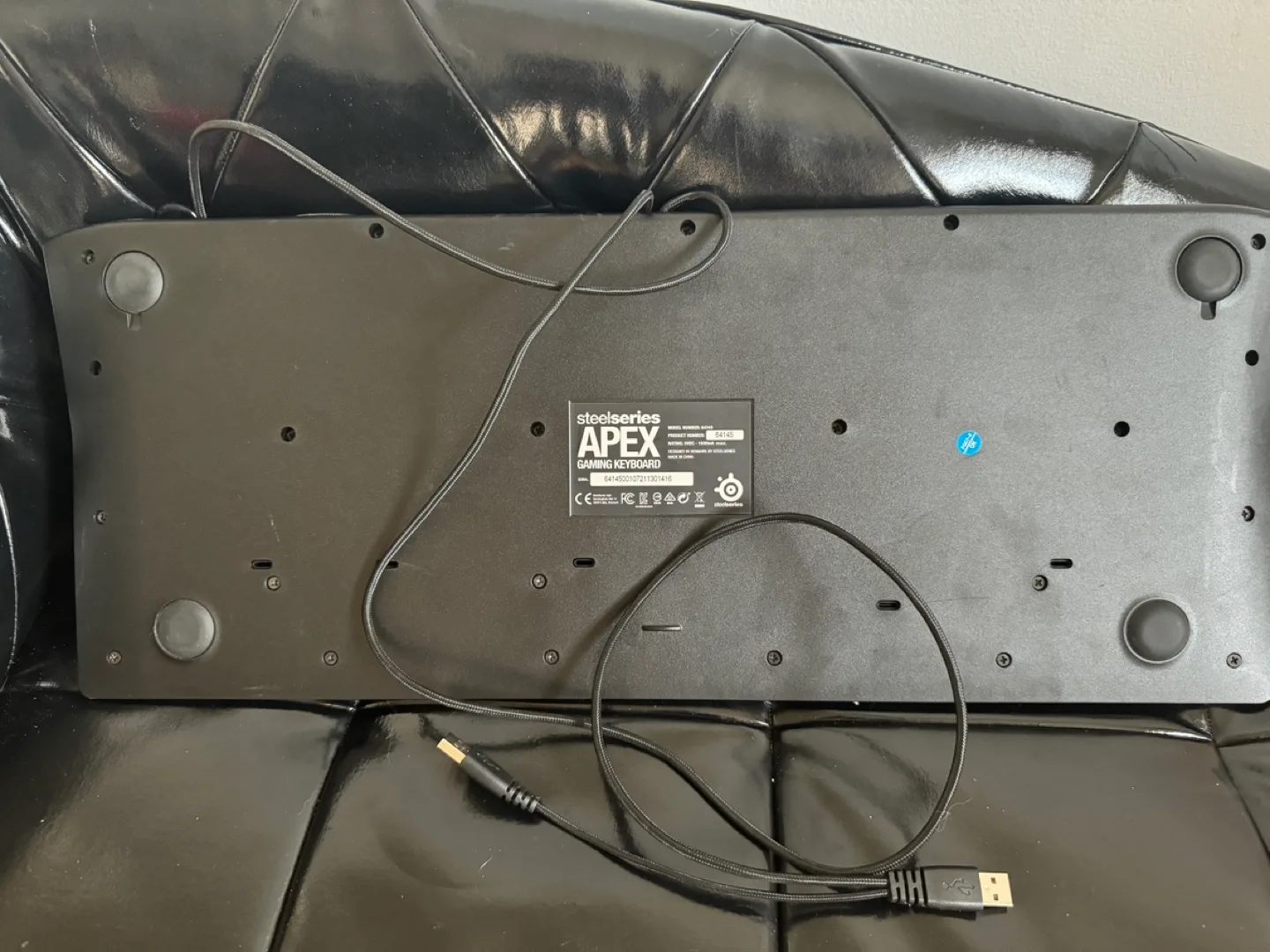 SteelSeries Apex Gaming Keyboard image indicator(2)