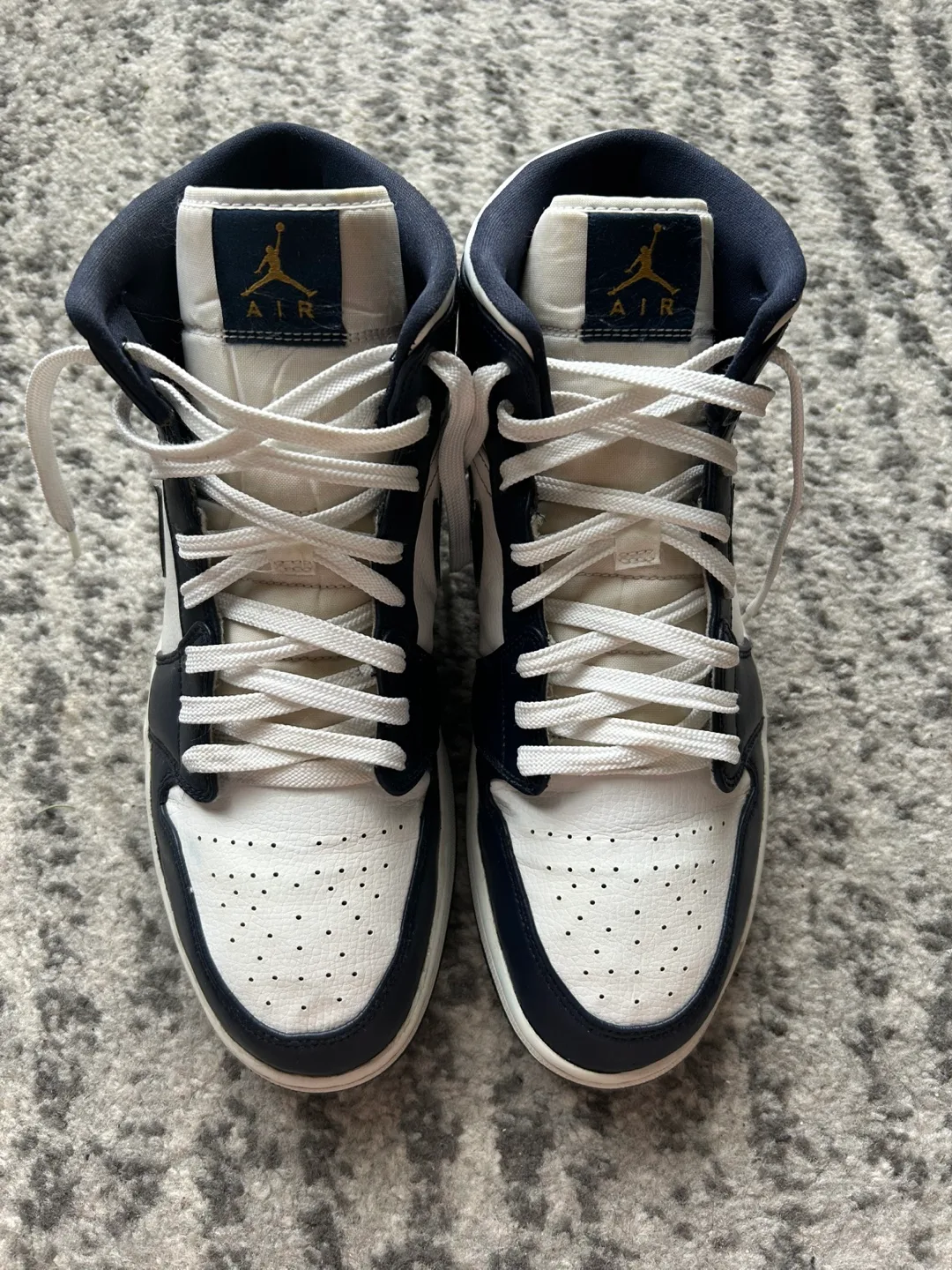 Nike Jordan 1 mid obsidian blue size 12 image indicator(4)