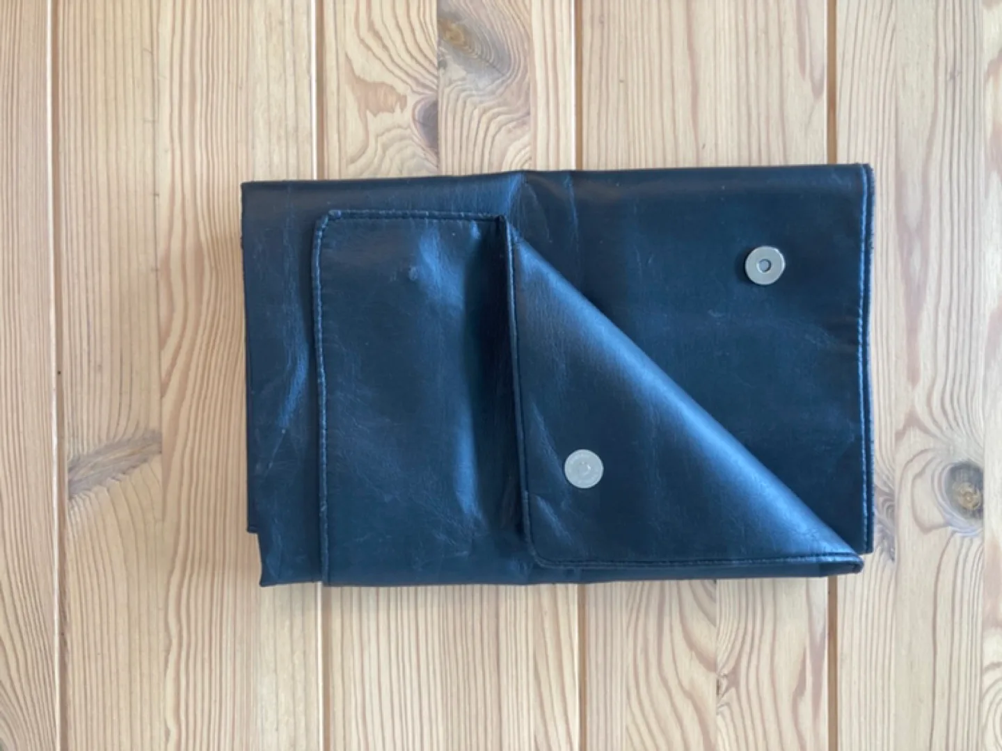 Black Makeup Brush Roll image indicator(2)