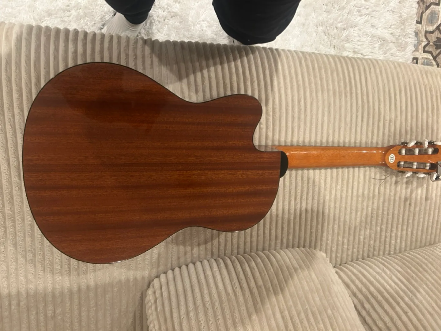 Ikon Classical Guitar image indicator(6)