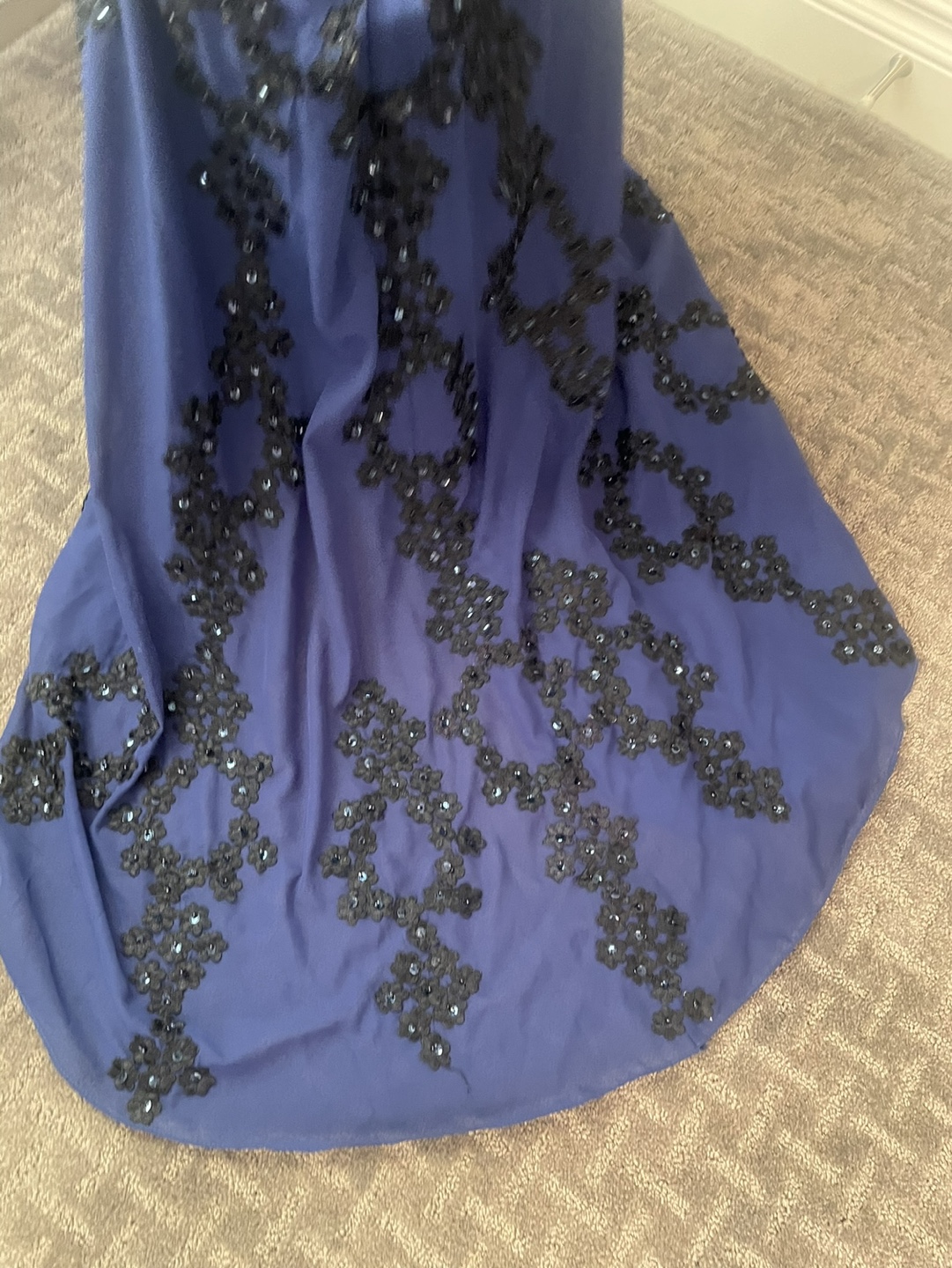 Stunning Navy Blue Formal Gown with Embellishments - photo 3