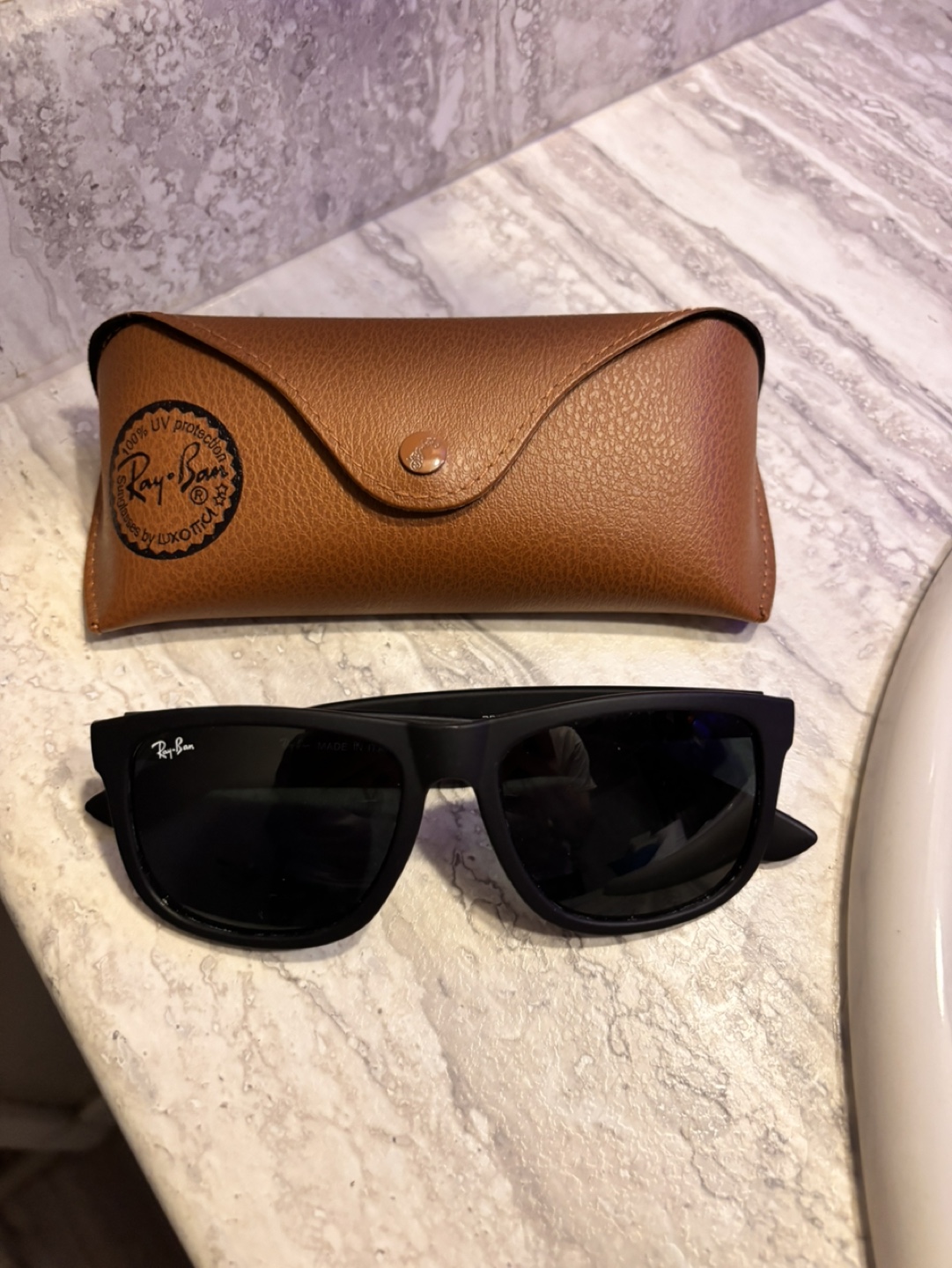 Ray-Ban Sunglasses with Case