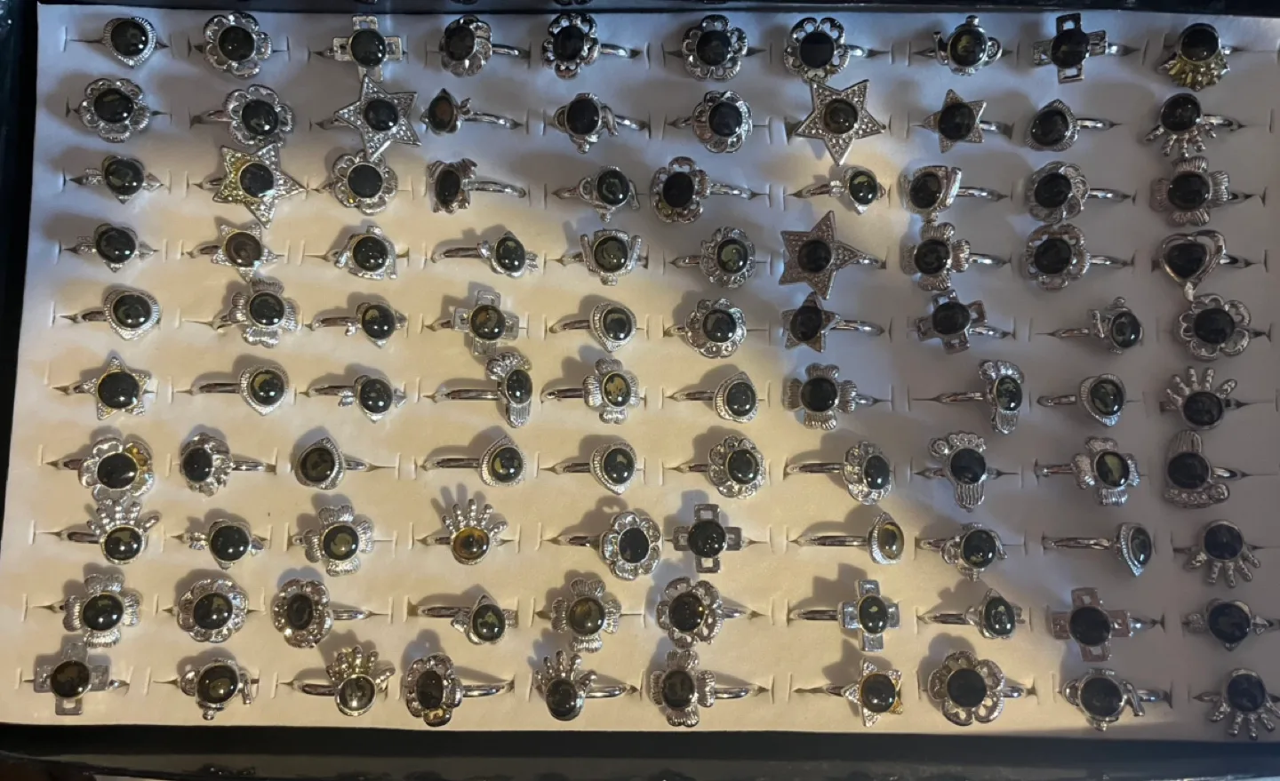 Bulk Mood Rings - Love Me Or Love Me Not - 12 Color Changing image indicator(2)