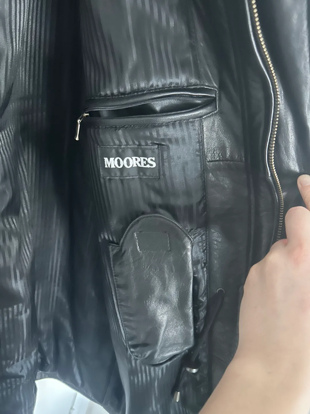 Moores Leather Jacket - Size L/G image indicator(3)