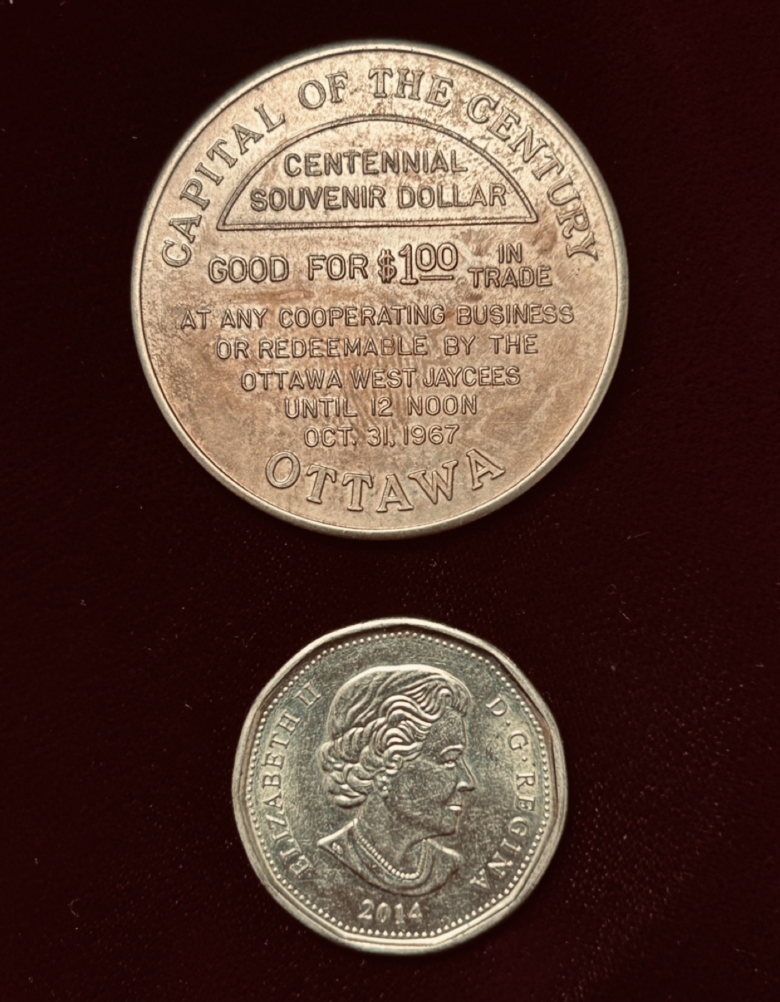 1967 Ottawa Centennial Souvenir Dollar Token - photo 3