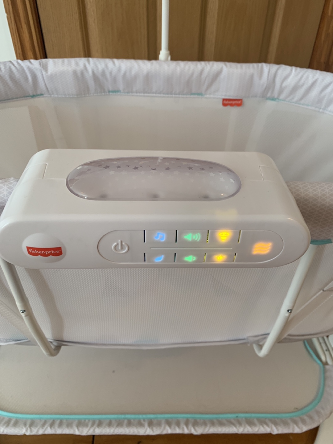 Fisher-Price Soothing Vibrations Bassinet - photo 4