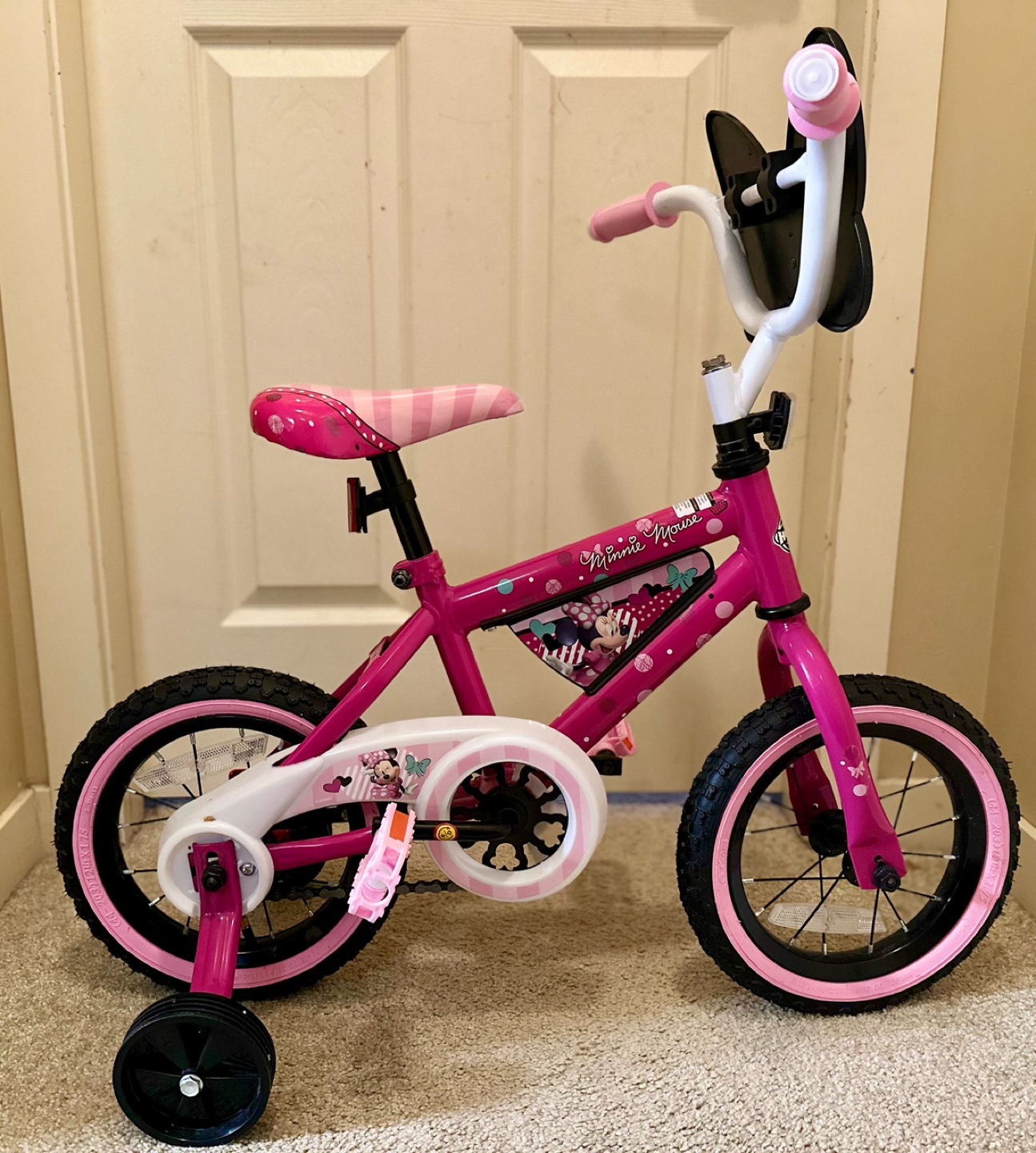 Huffy Minnie Mouse 12-inch Girls' Bike with Training Wheels - photo 2