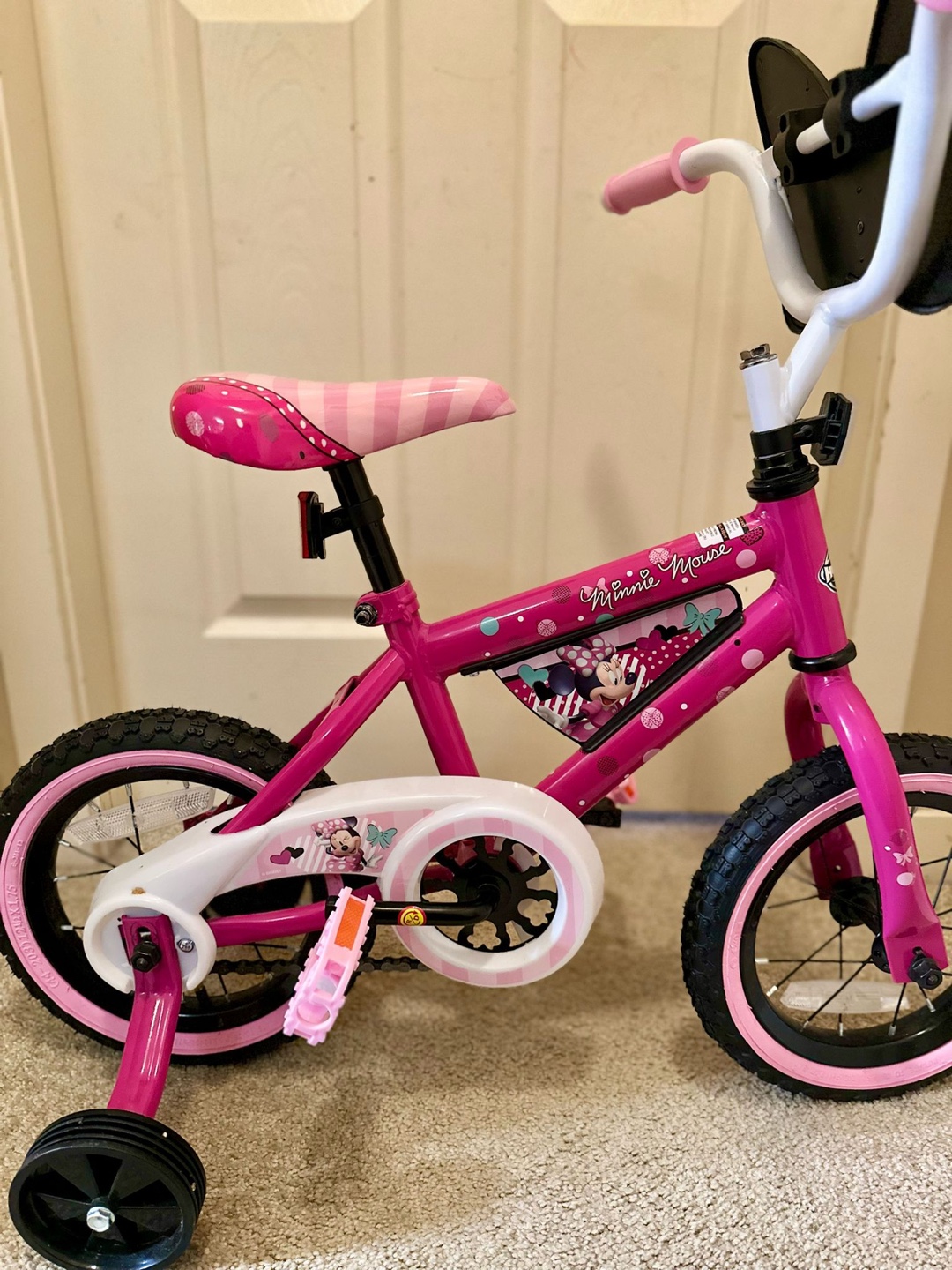 Huffy Minnie Mouse 12-inch Girls' Bike with Training Wheels