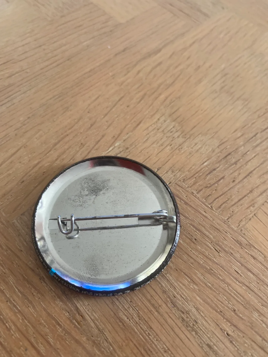 Vintage Batman Button Pin image indicator(2)