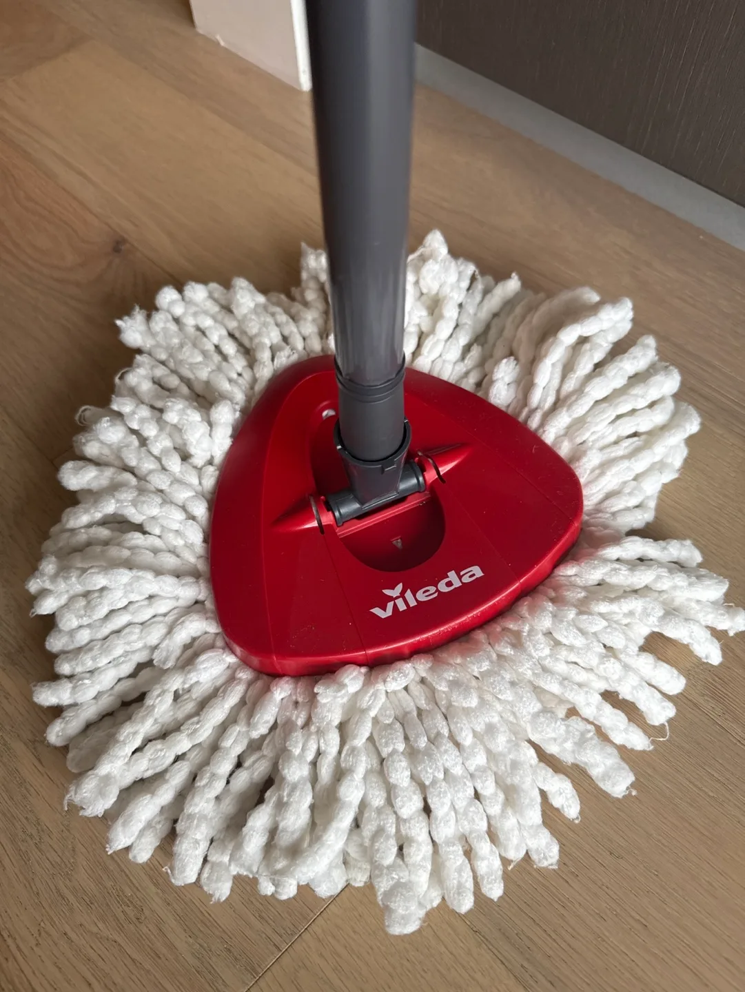 Vileda Spin Mop and Bucket Set image indicator(2)