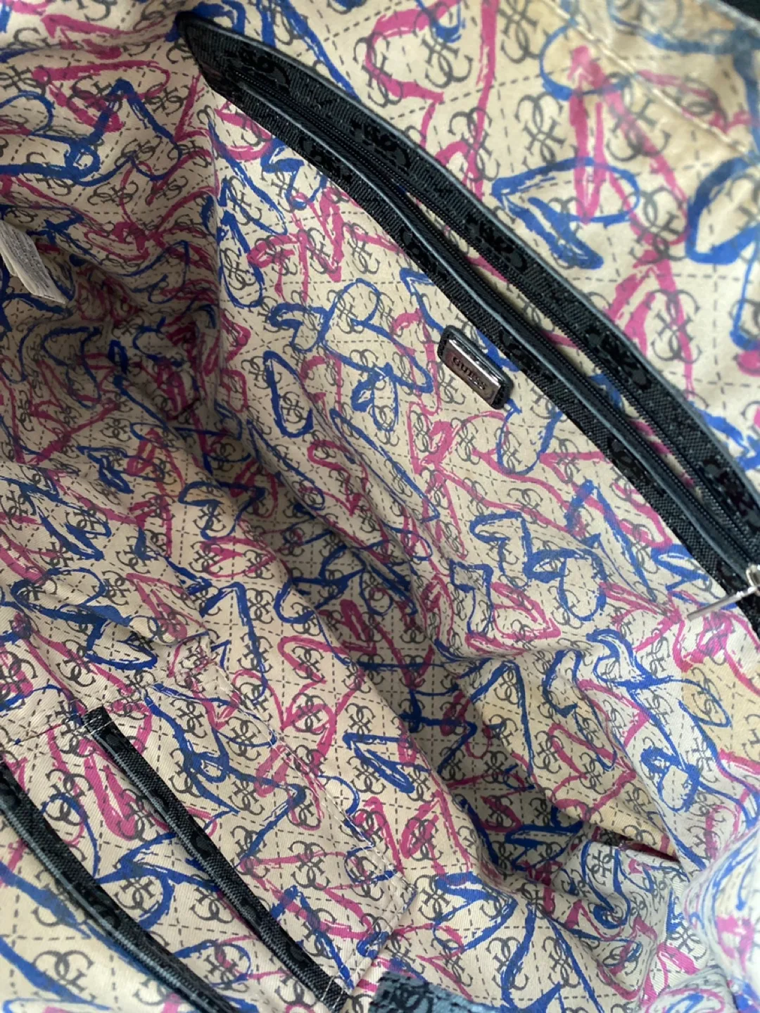 Guess Black Tote Bag image indicator(4)