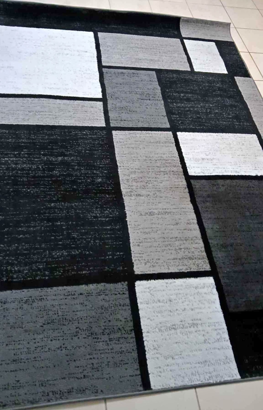 Modern Geometric Area Rug, Black, Gray, White