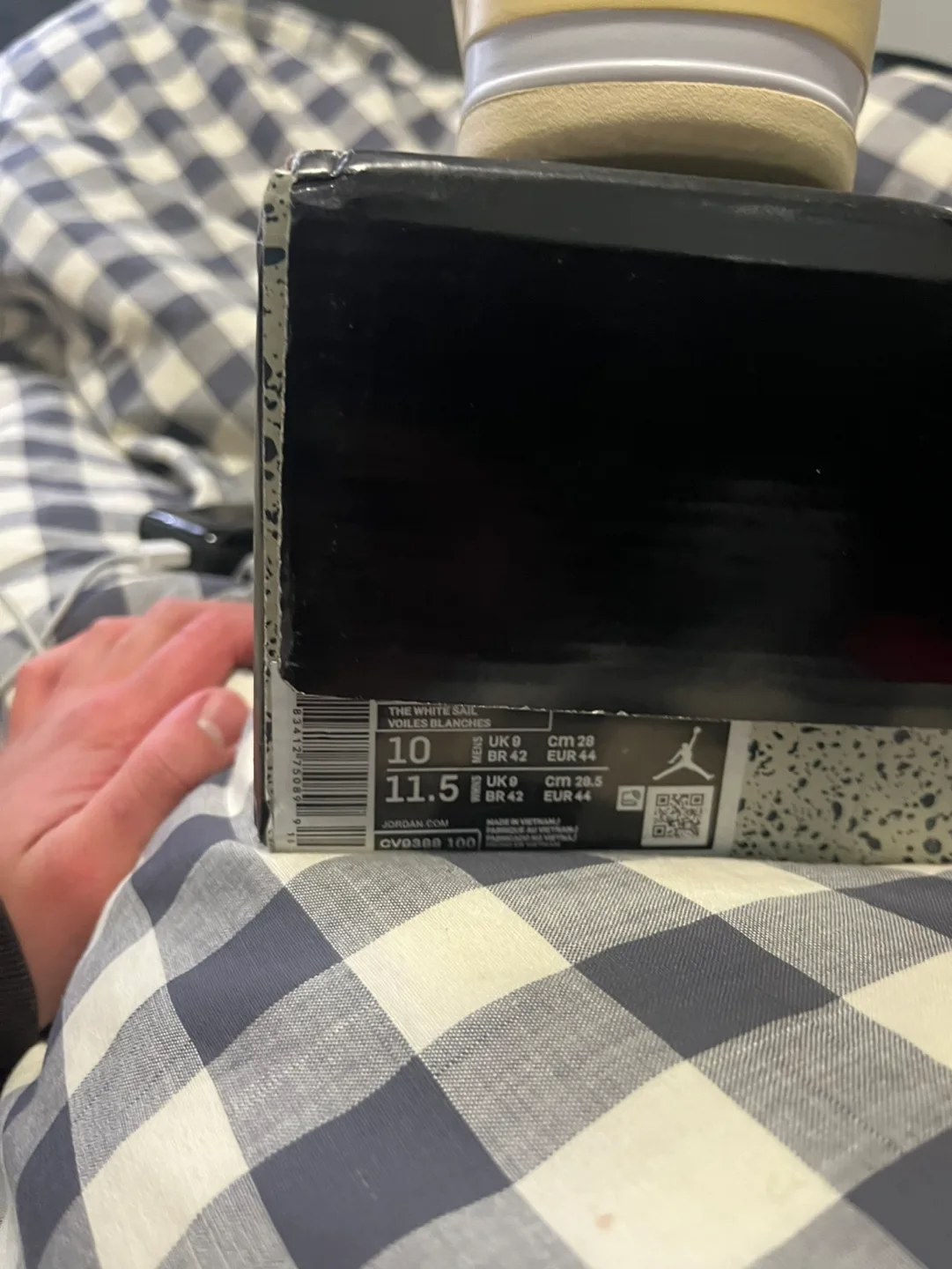 Off-White x Air Jordan 4 Sail image indicator(4)