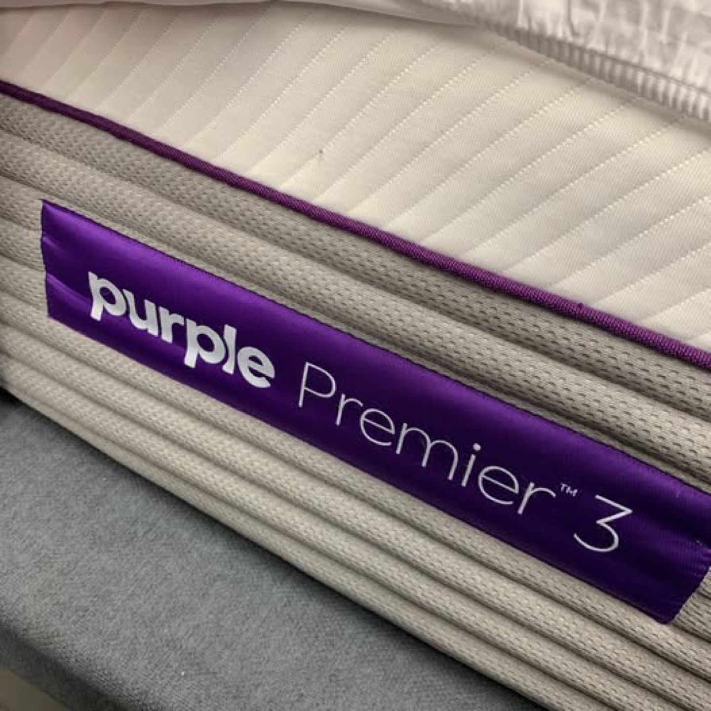 Adjustable king bed frame with purple mattress - photo 2