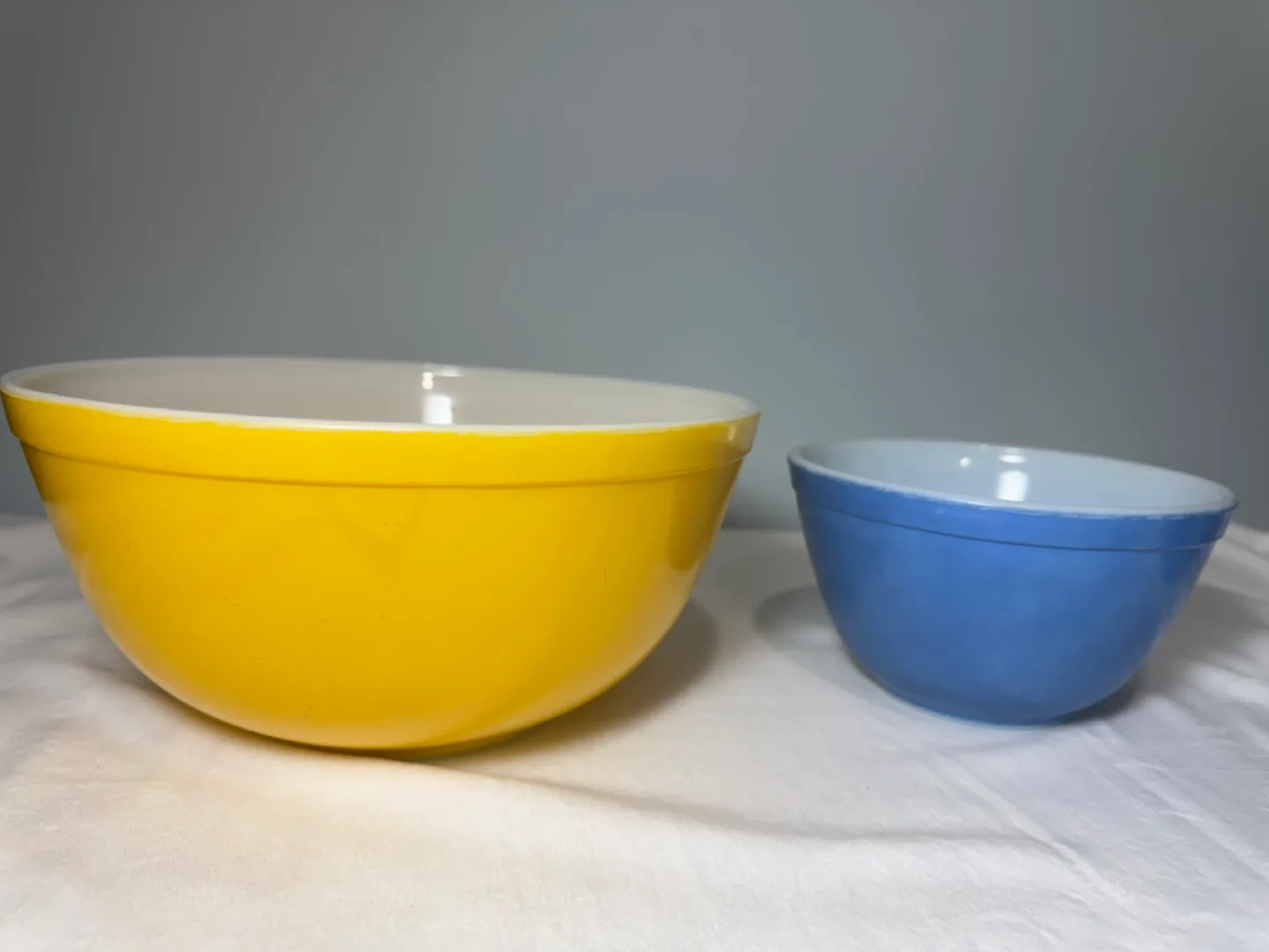 Vintage Pyrex Mixing Bowls - Yellow and Blue thumbnail