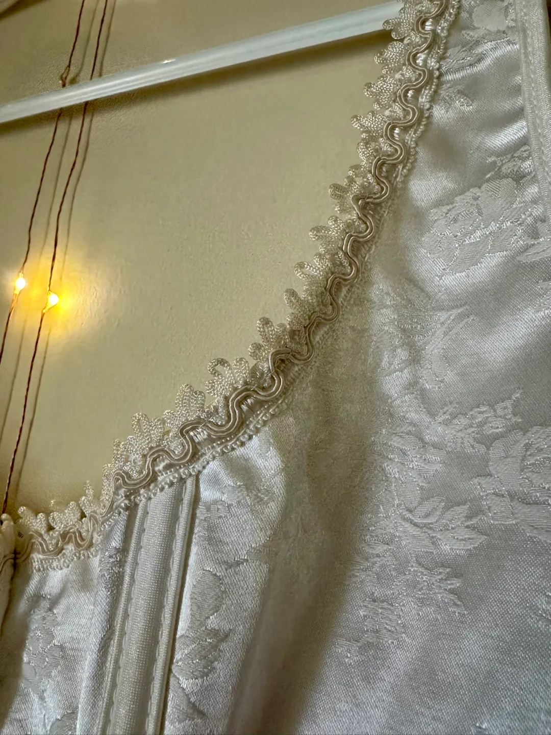 Vintage White Satin Corset Top - Plus Sized image indicator(3)