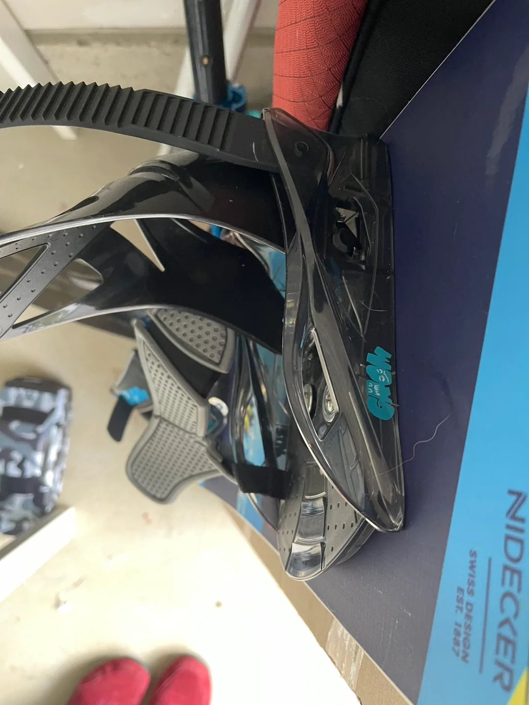 Nidecker Snowboard and Bindings image indicator(3)