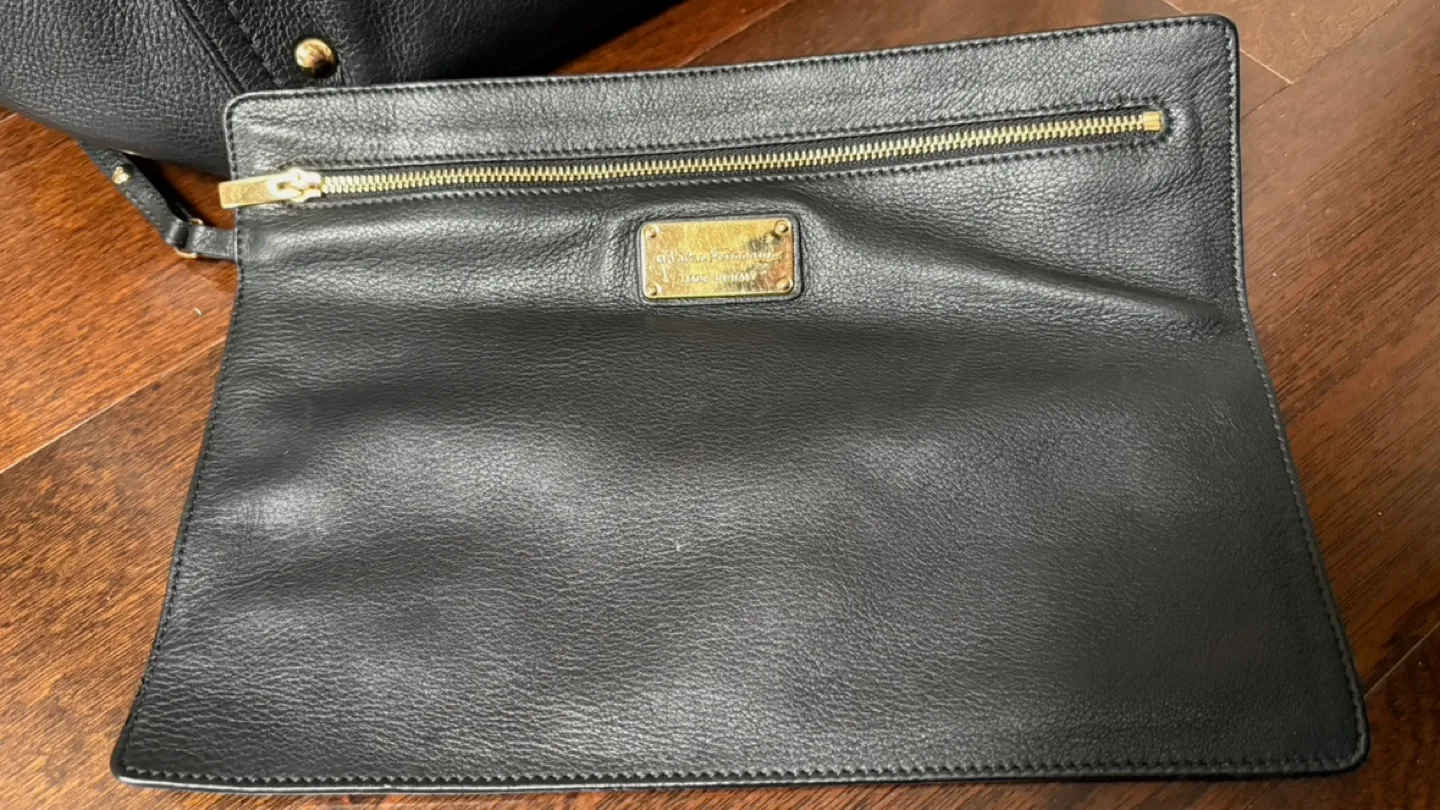 Salvatore Ferragamo Black Leather Tote Bag with Pouch image indicator(7)