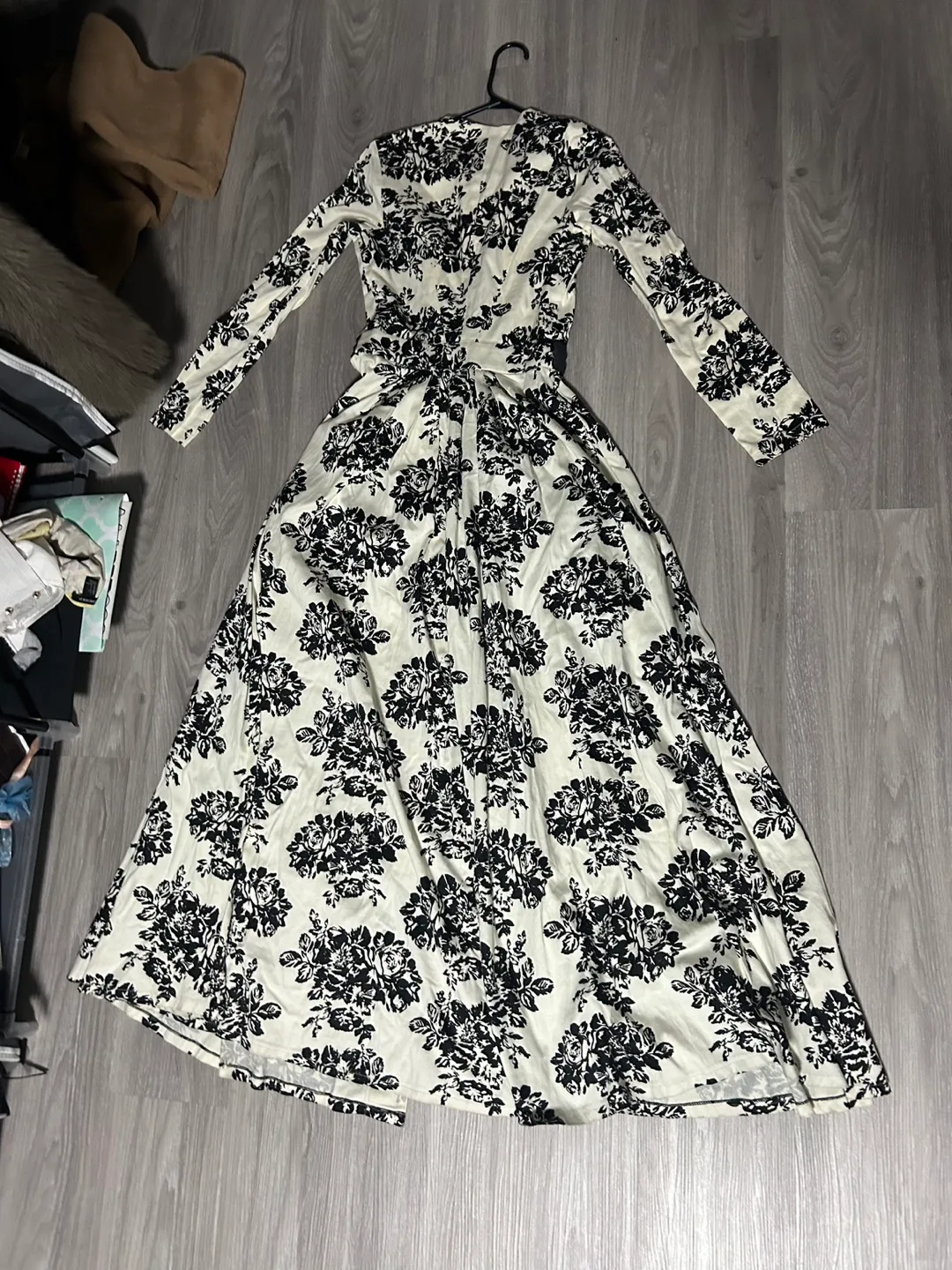 Floral Maxi Dress with pockets image indicator(2)