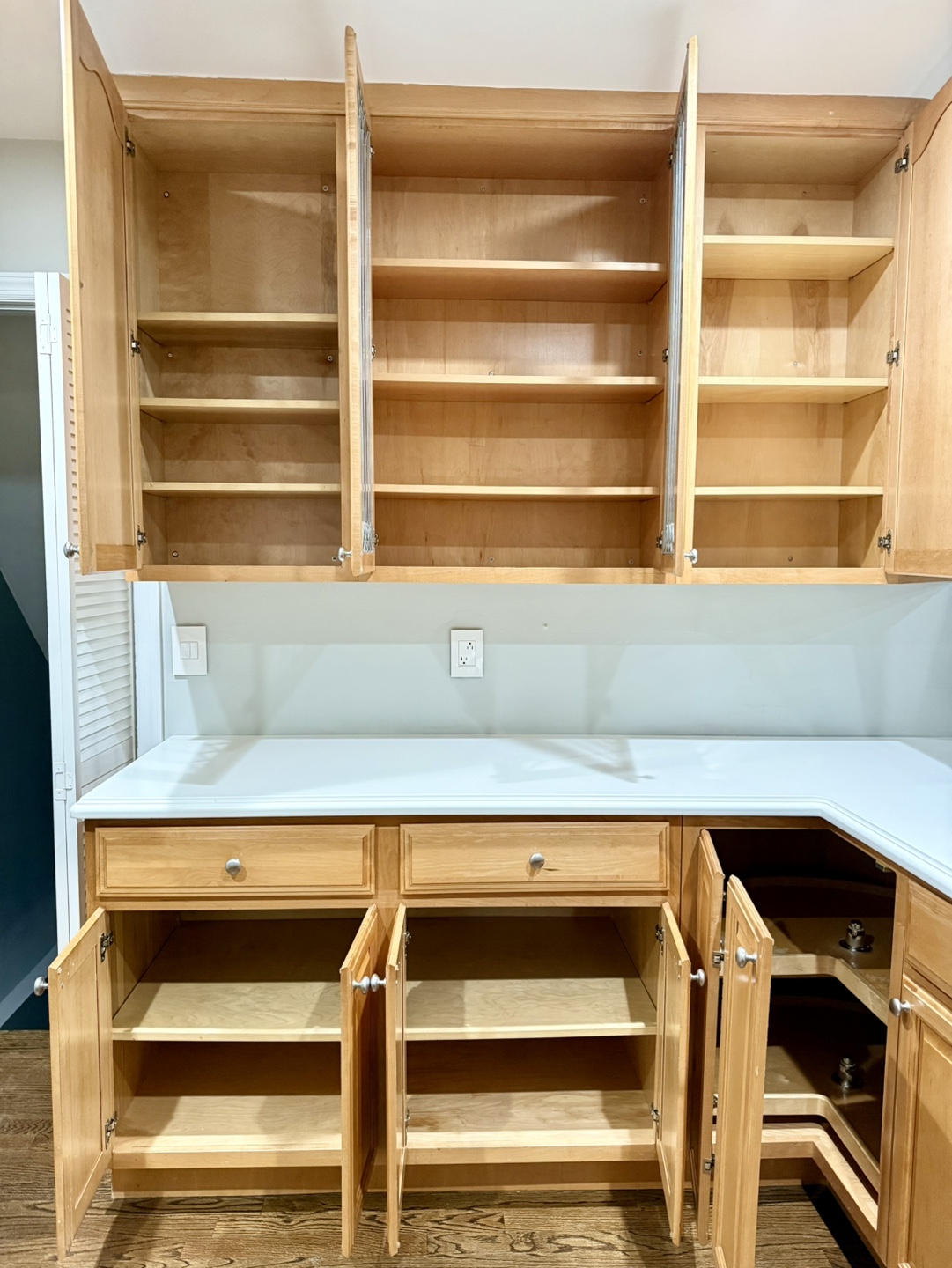 kitchen cabinets - photo 5