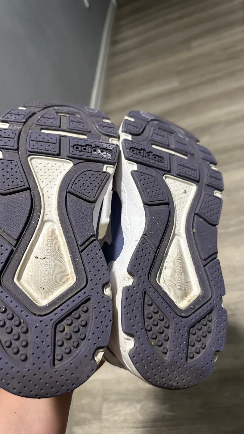 Adidas Cloudfoam Women's Sneakers Size 7 US image indicator(3)