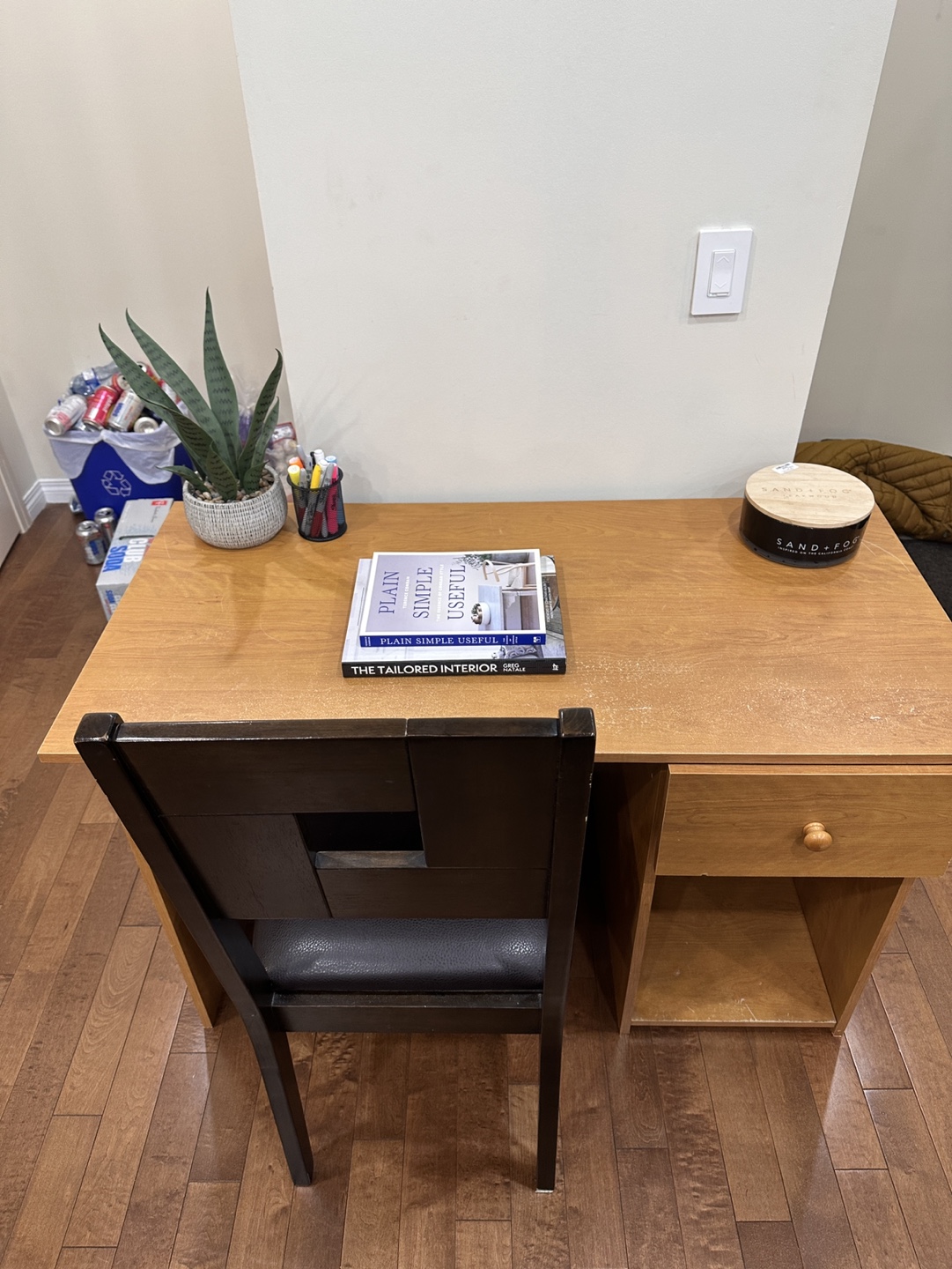 Small Wooden Desk with Drawer - photo 3