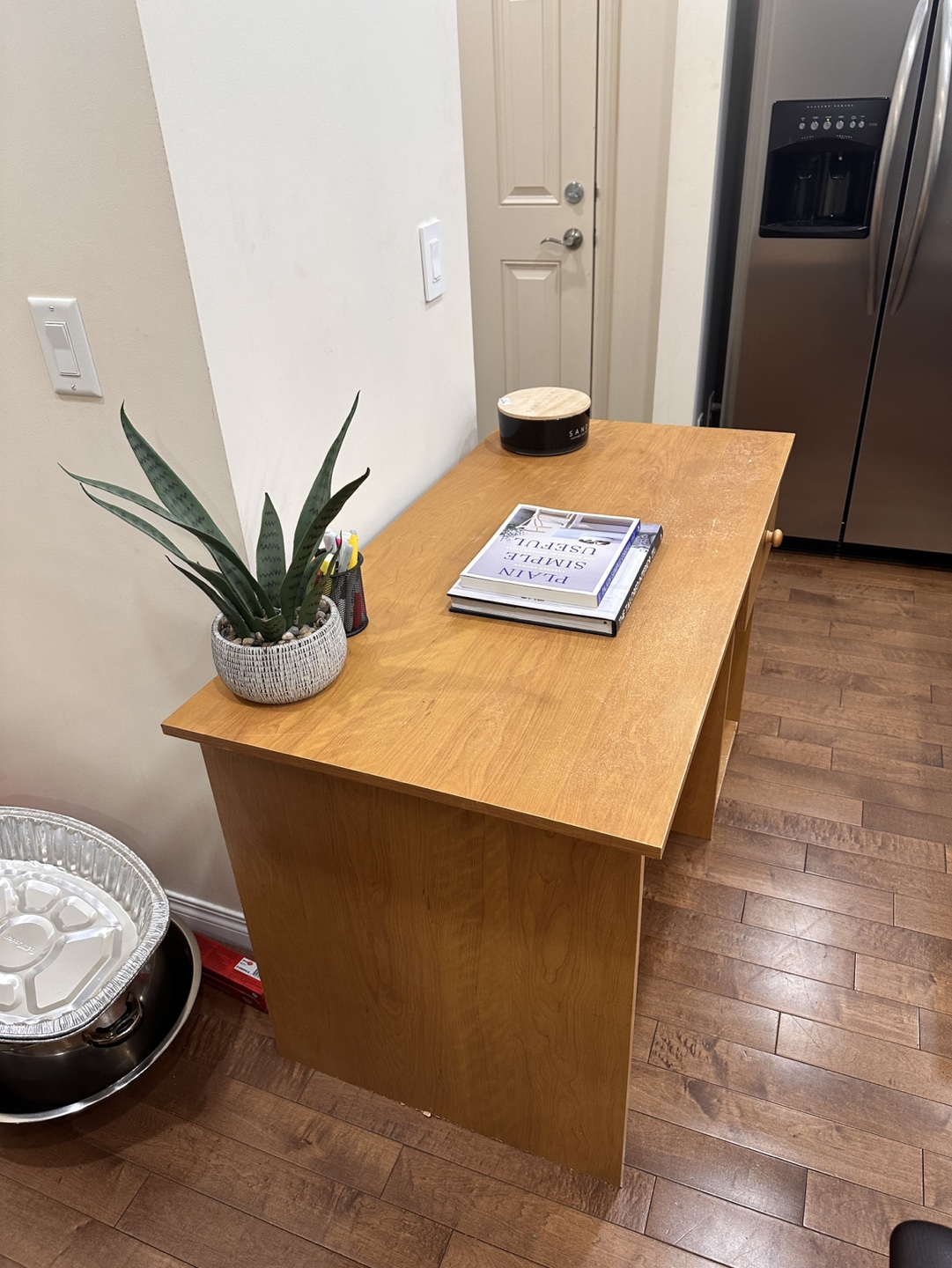 Small Wooden Desk with Drawer - photo 2