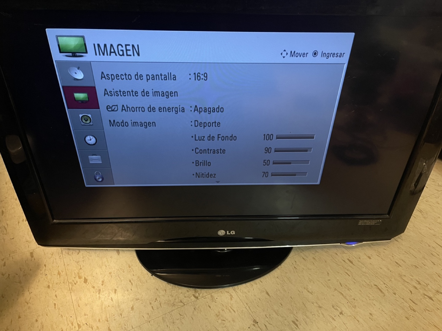 LG Flat Screen TV - photo 3