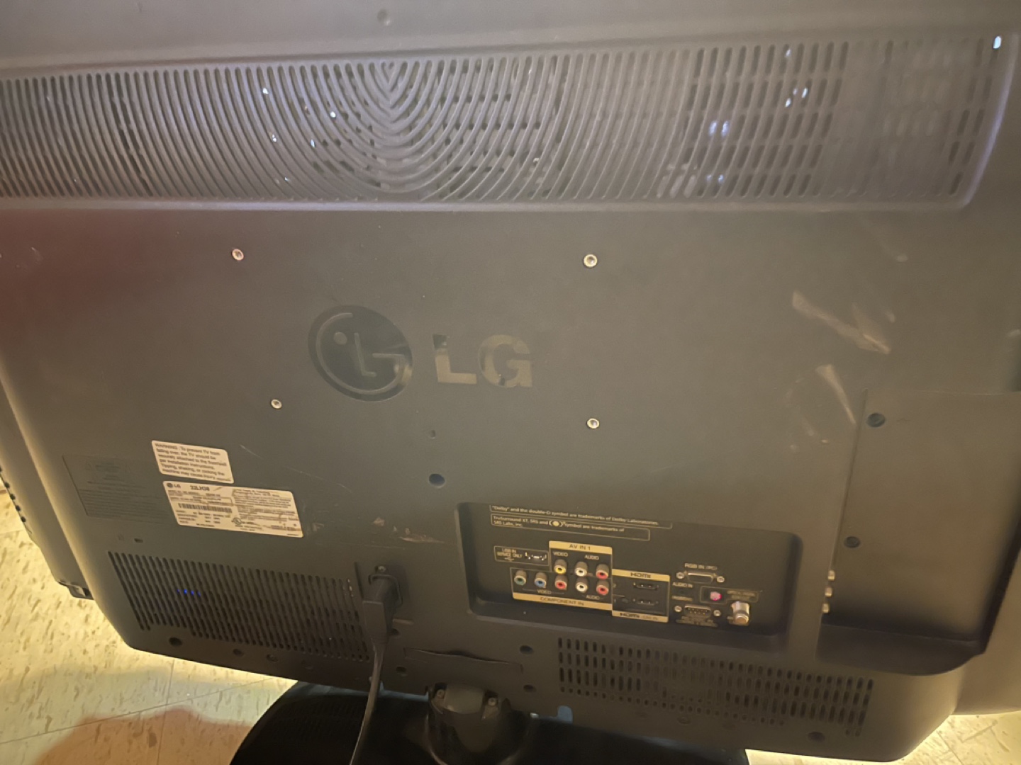 LG Flat Screen TV - photo 5