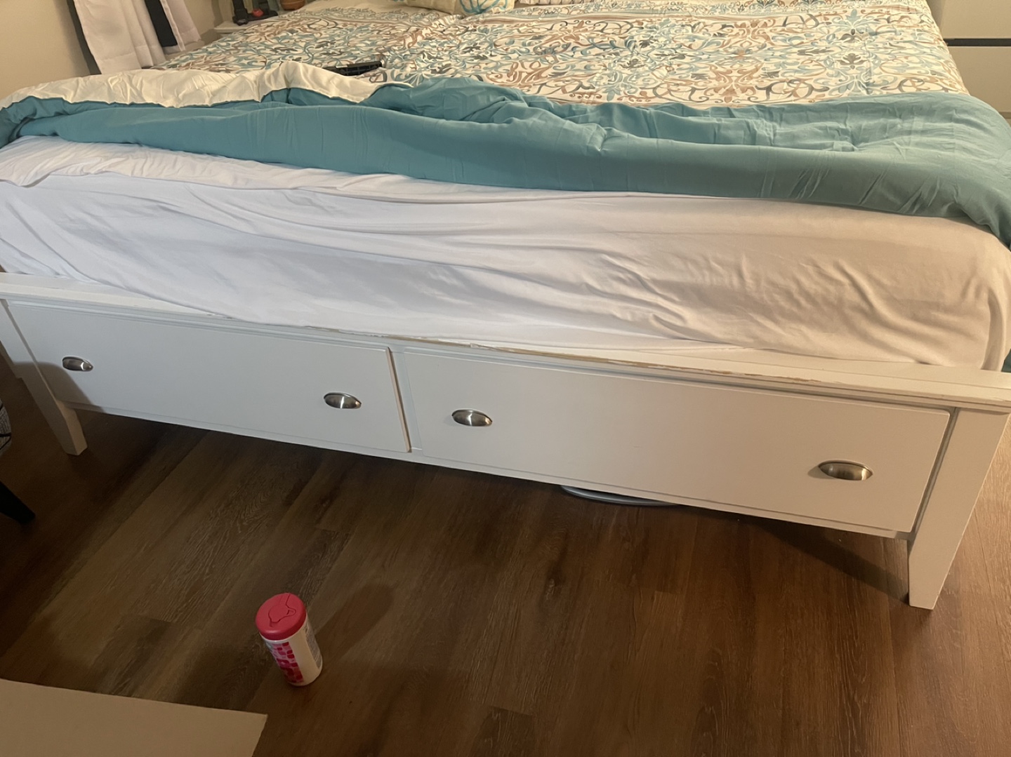 King Size White Platform Bed Frame with Drawers - photo 4